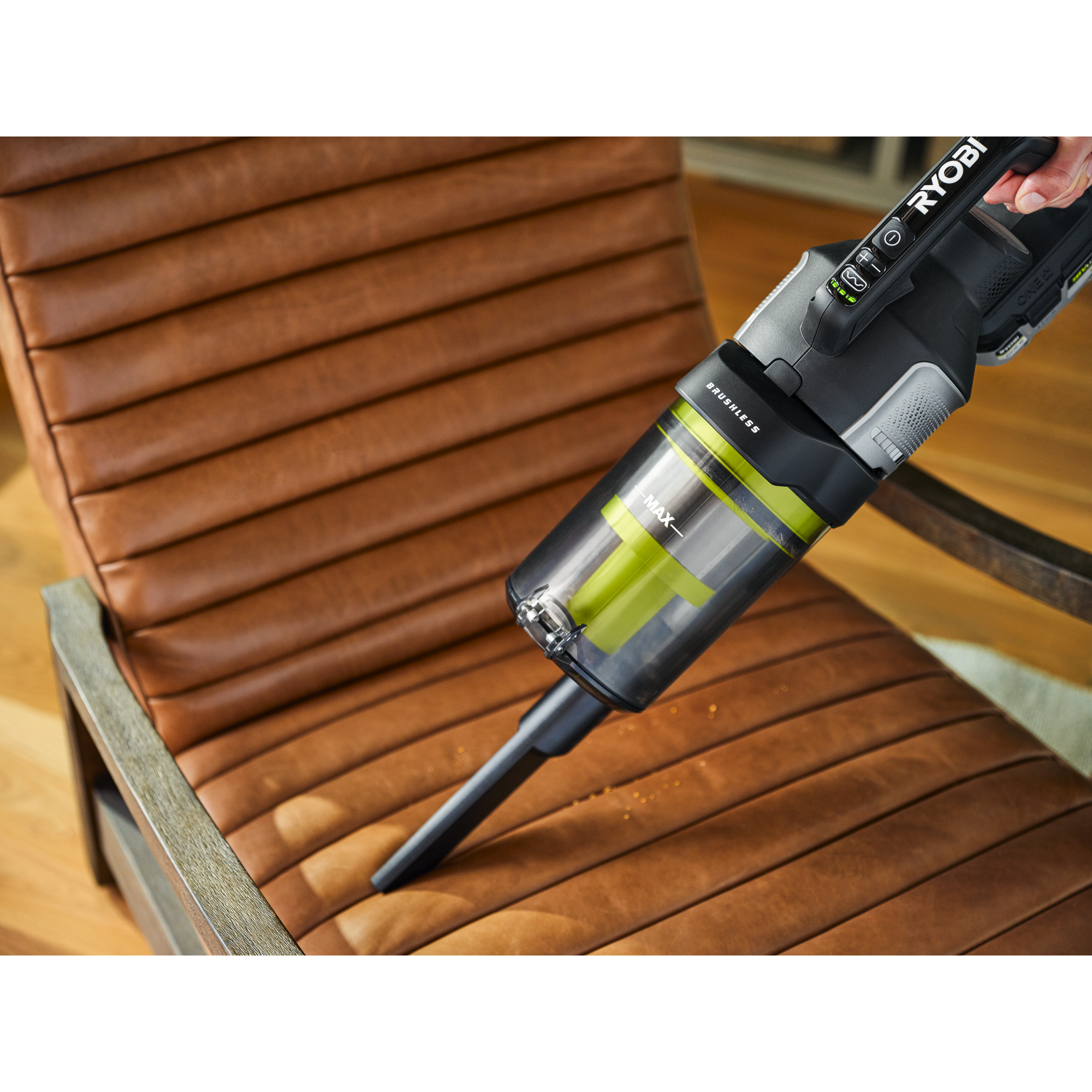 Akku-Staubsauger 'One+ Brushless RASV18BL1X40G' 18 V mit 4,0 Ah Akku und Wandhalterung