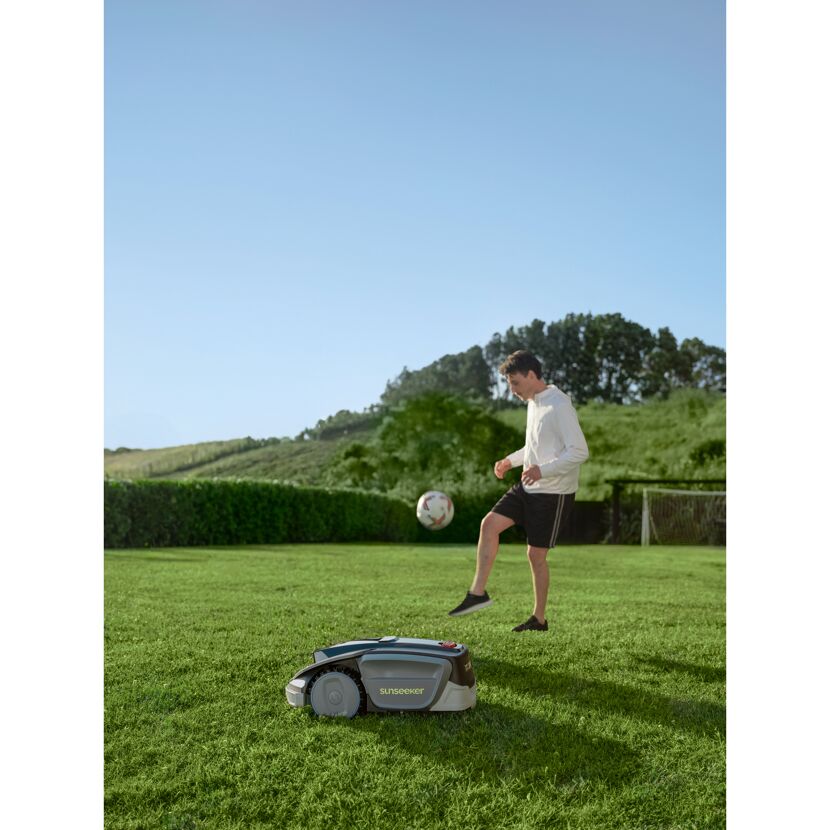Mähroboter 'S5' mit Vision-AI-RTK bis 1600 m²