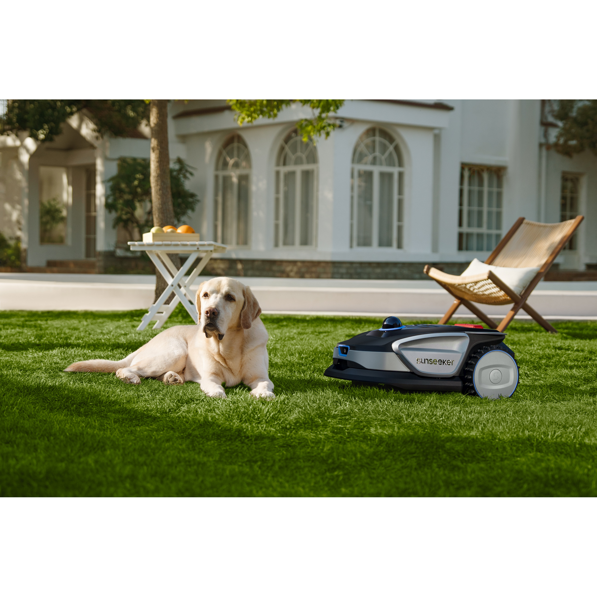 Mähroboter 'S4' mit LiDAR-360°-3D bis 1000 m²