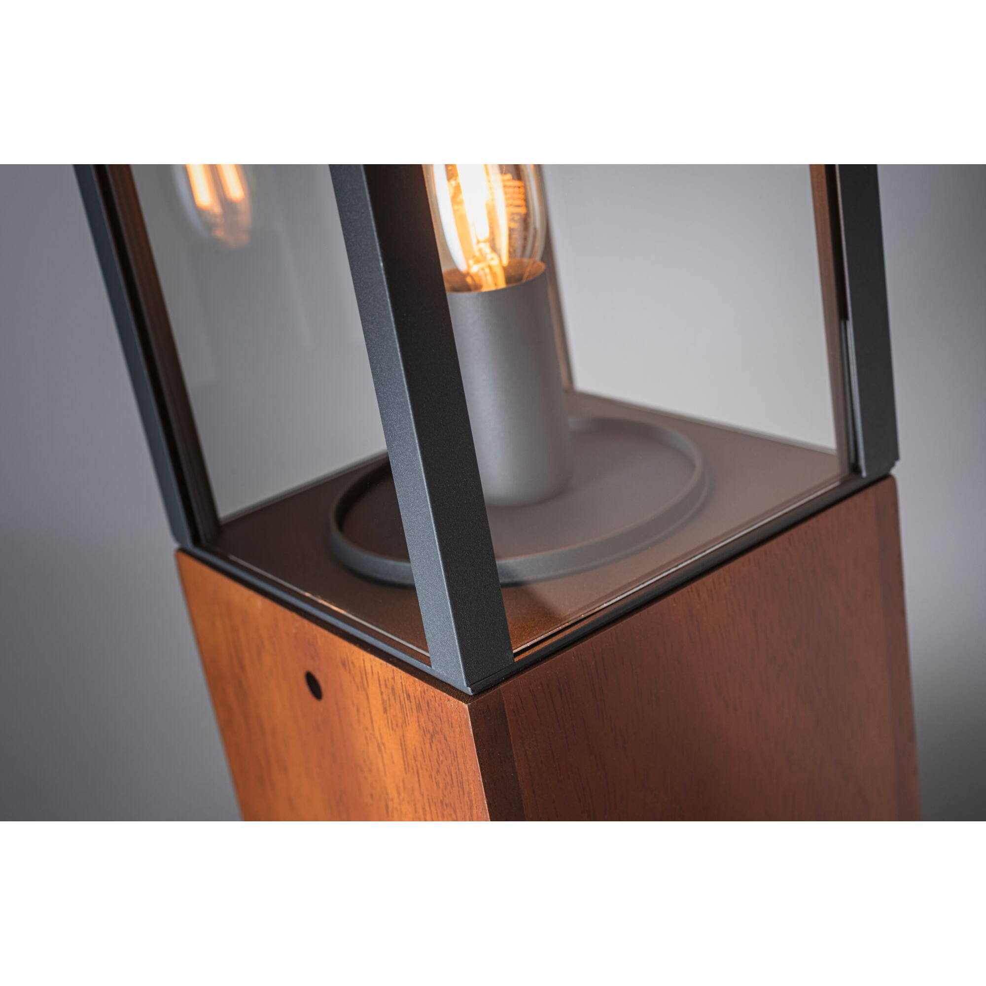 LED-Außenleuchte 'Plug & Shine' Holz braun 14,2 x 40 x 14,2 cm