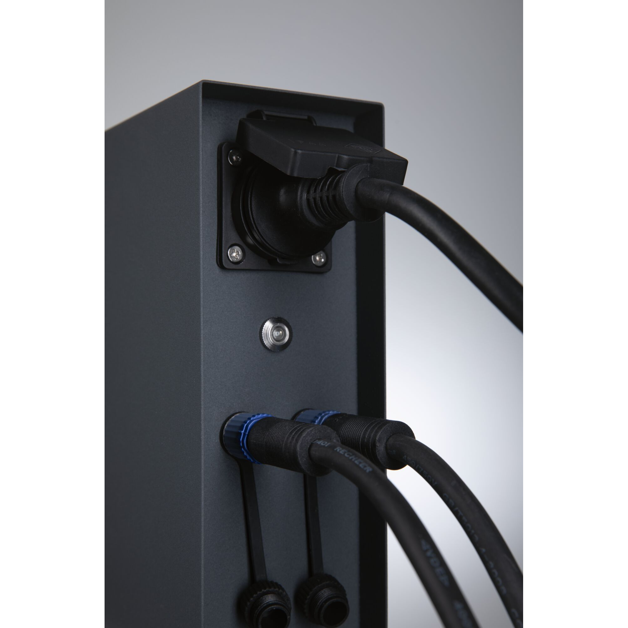 Steckdosensäule 'Plug & Shine' anthrazit IP 44 3680 W