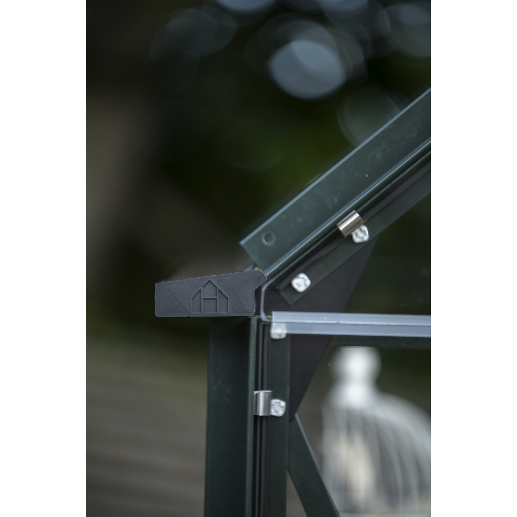 Gewächshaus 'ICON Planthouse 8' 379,1 x 254,7 cm mit 3 mm Sicherheitsglas schwarz