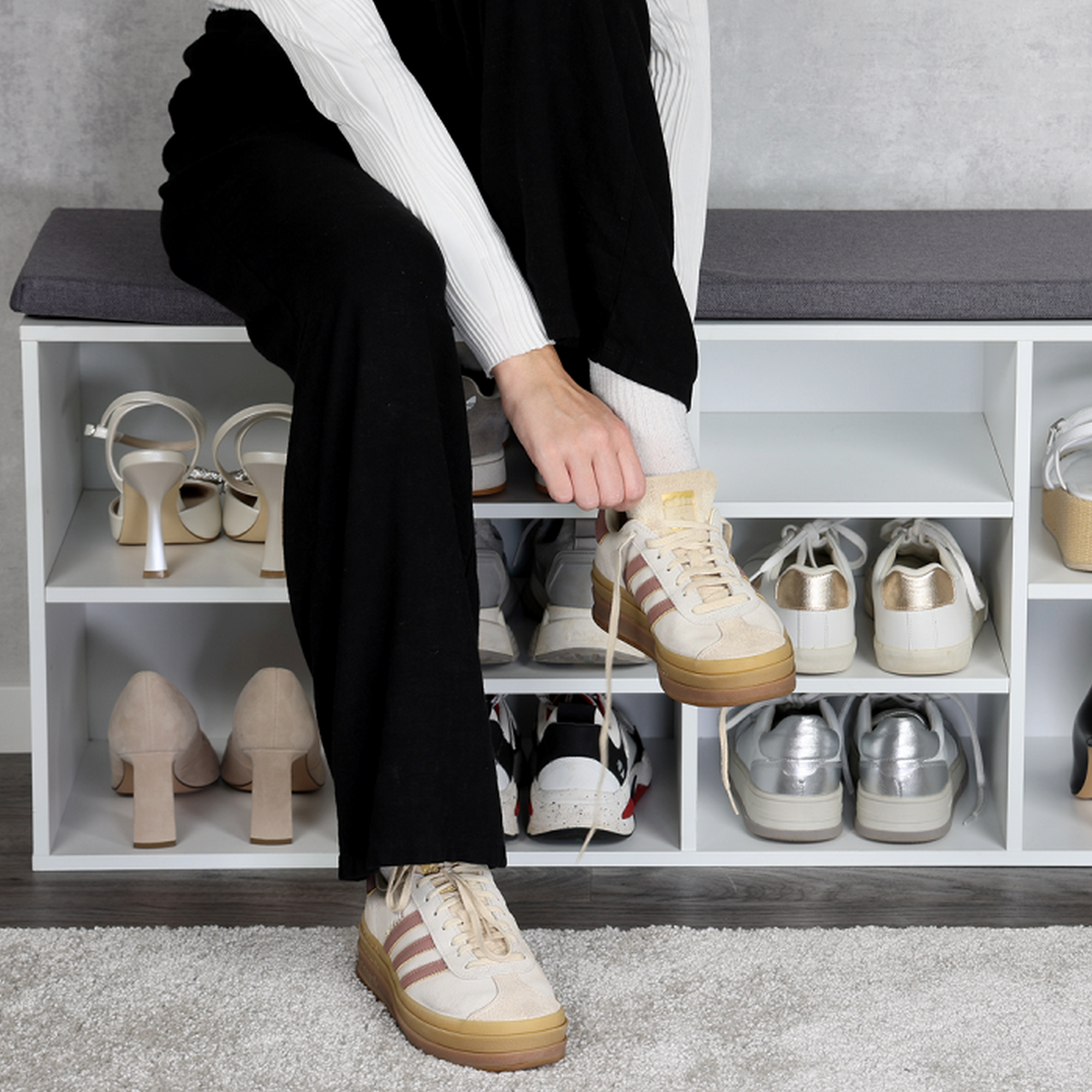 Schuhschrank mit Sitzkissen weiß/grau 51,5 x 48 x 29,5 cm
