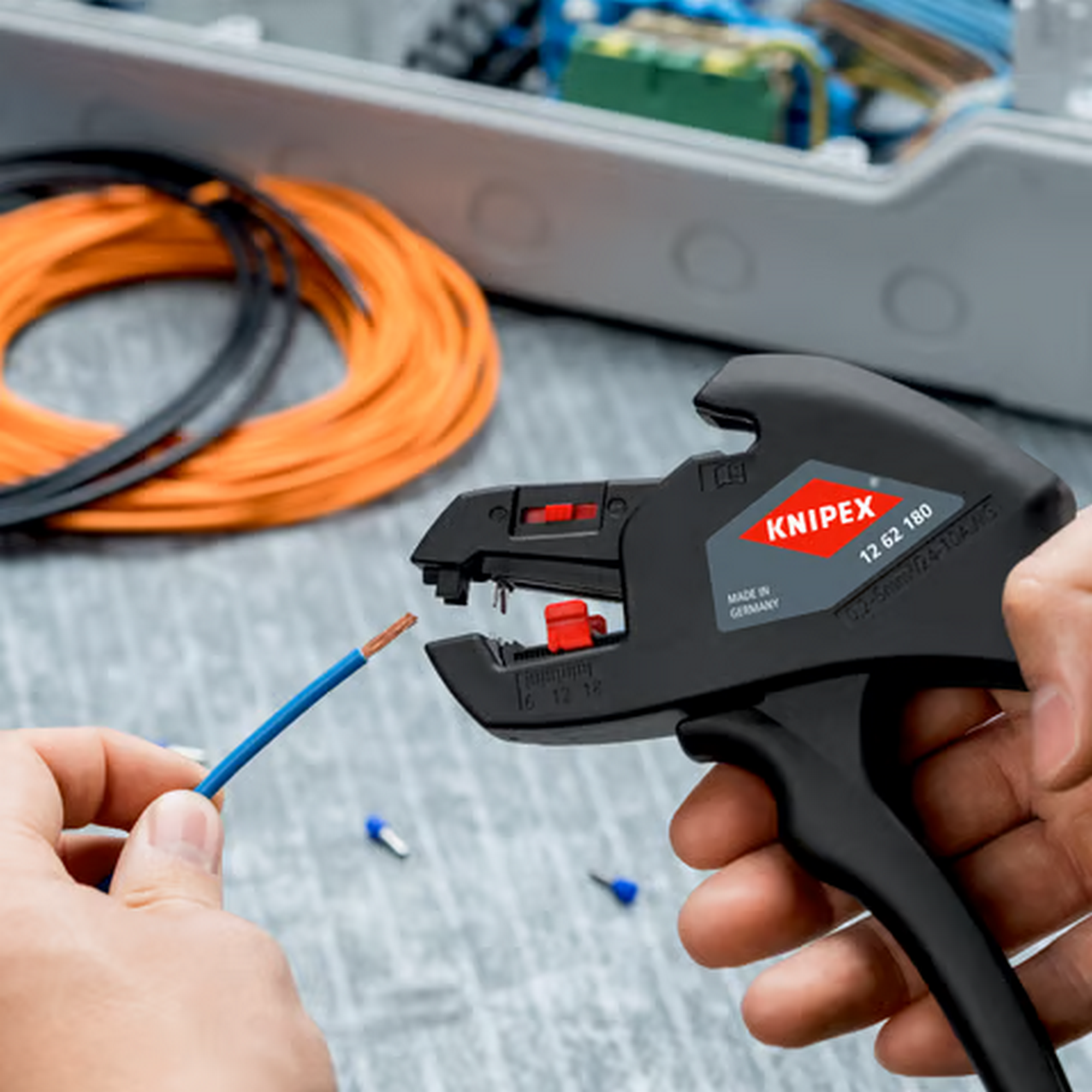 Automatische Abisolierzange 'ComStrip'