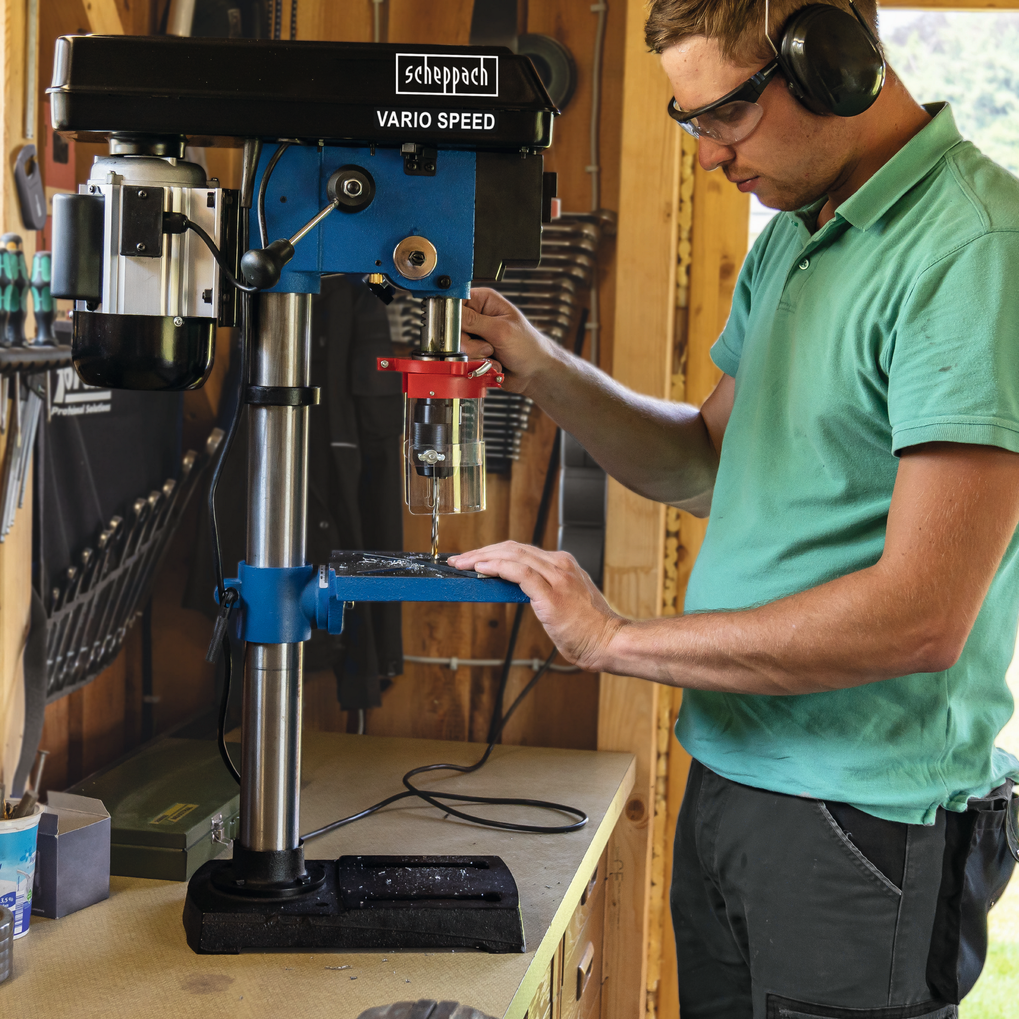 Profi-Säulenbohrmachine 'DP19Vario' 550 W