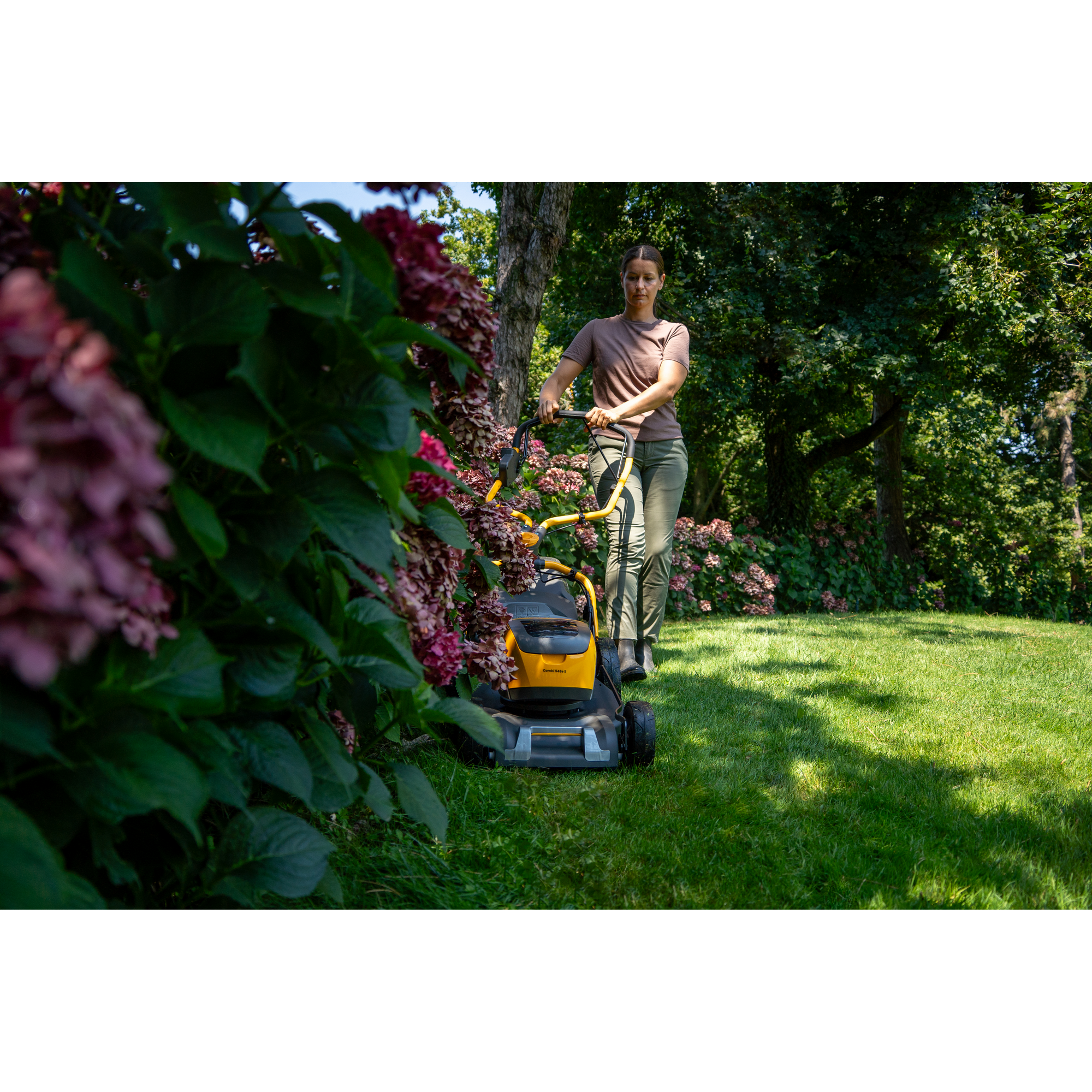Akku-Rasenmäher '548e S Kit' 48 V mit Akku und Ladegerät