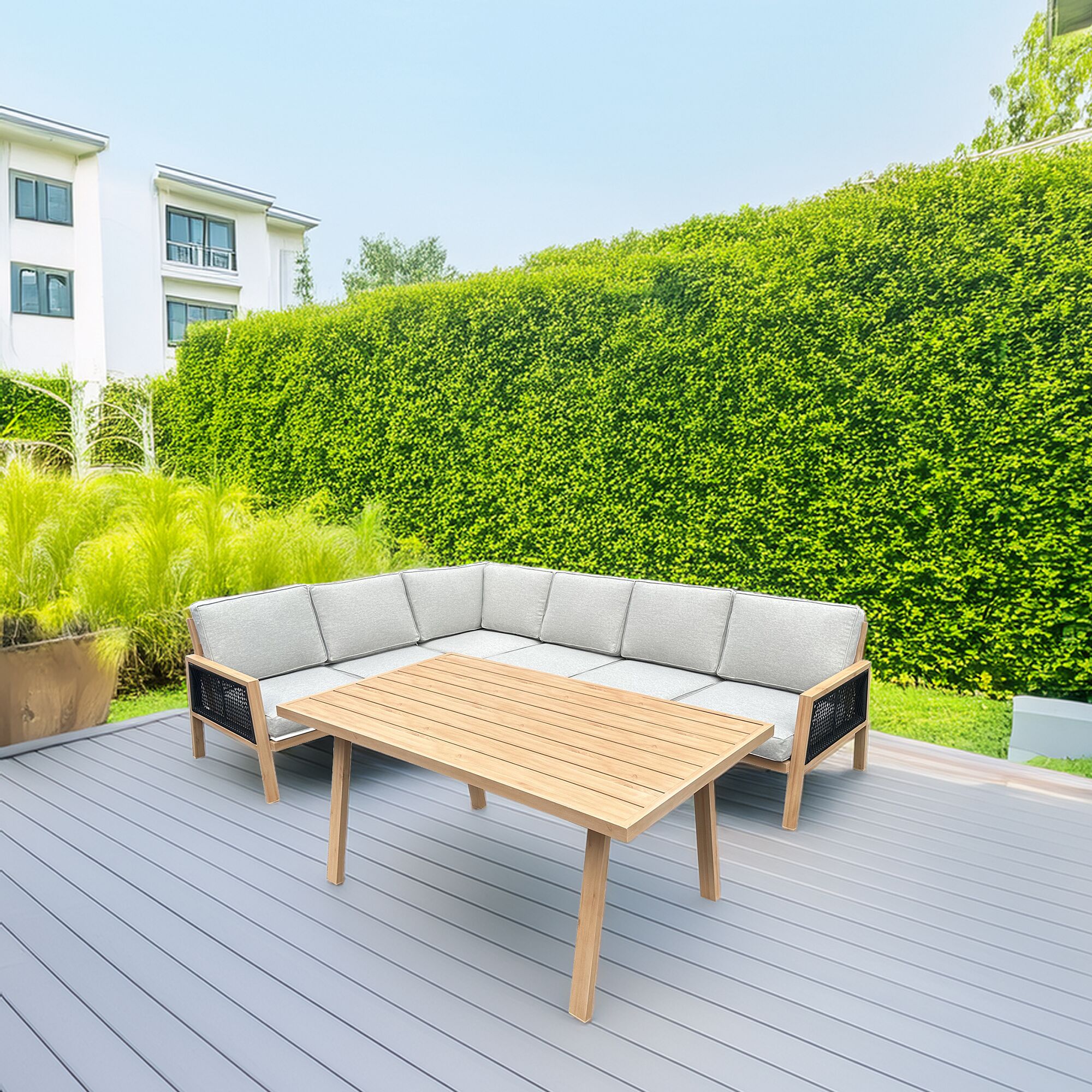 Loungemöbelset 'Monaco' mit Tisch auf Terrasse