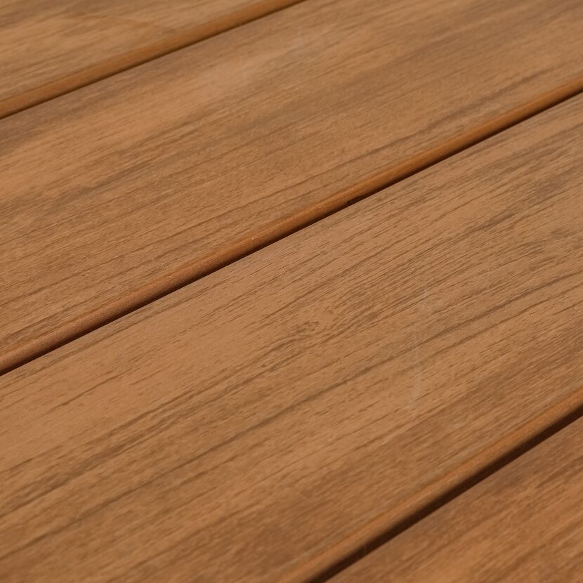 Detailaufnahme der Holzoptik von Loungemöbel 'Bozen'