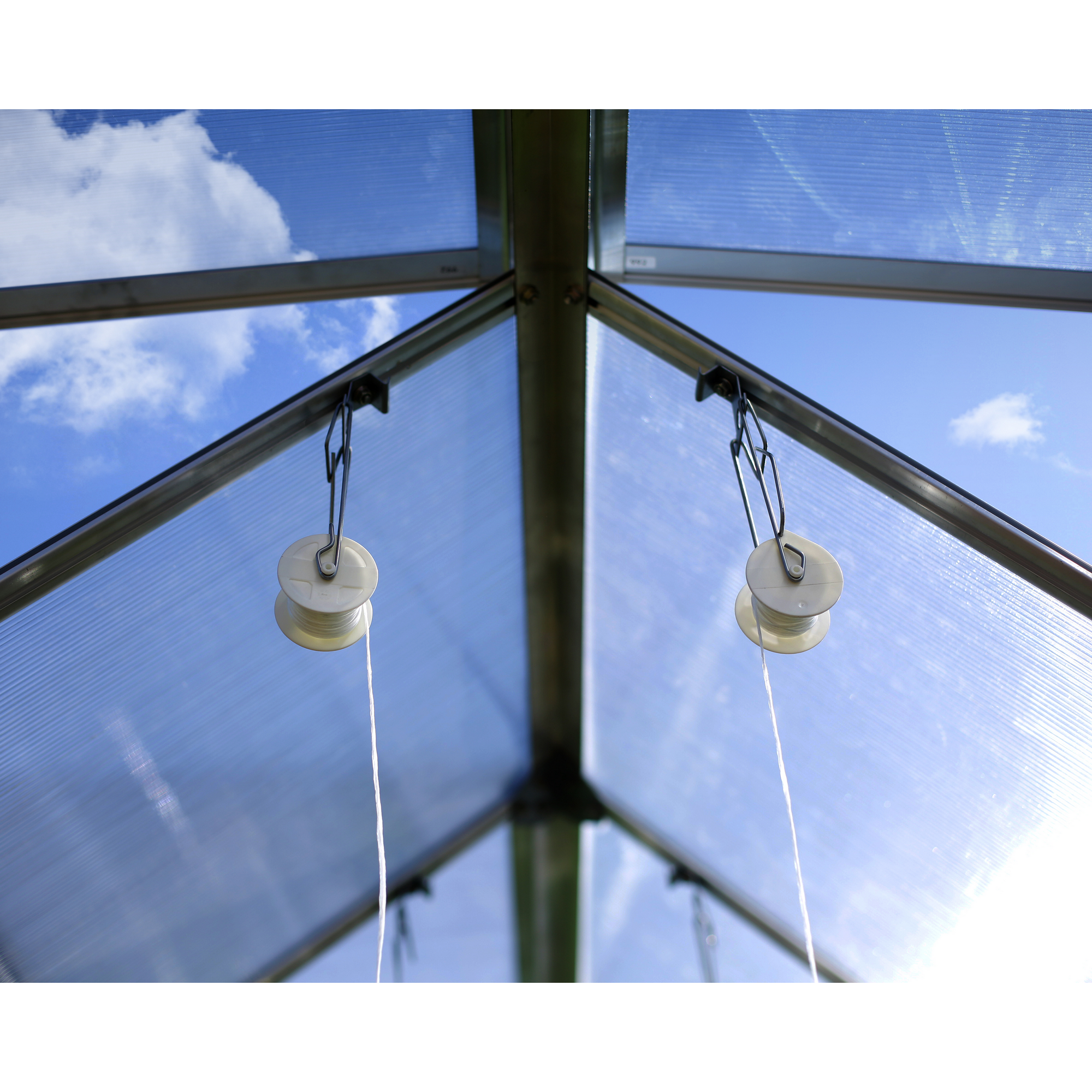 Gewächshaus 'Balance' 304 x 724 cm mit 4 mm Hohlkammerplatten silbern