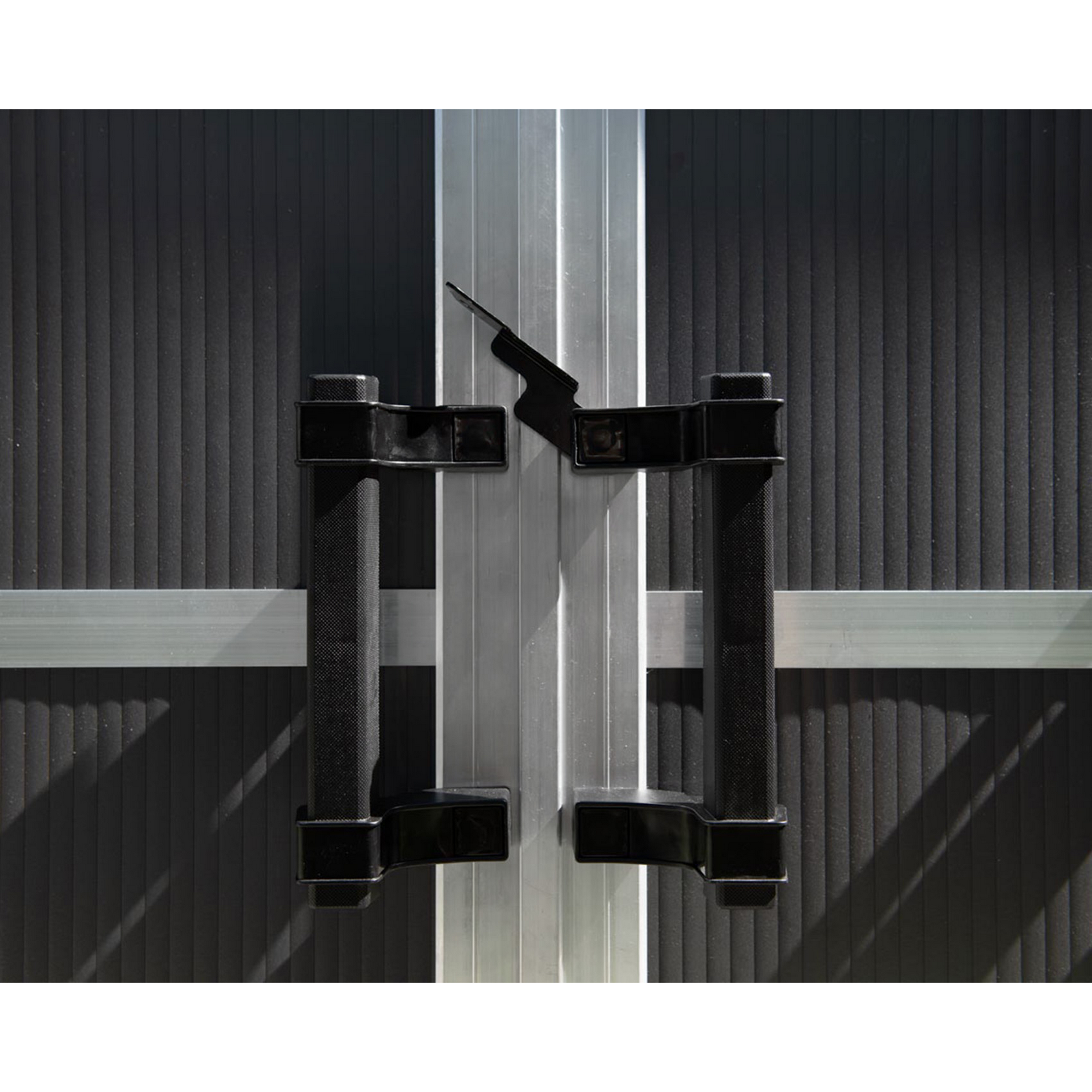 Kunststoff-Gerätehaus 'Yukon' 332 x 395 cm Polycarbonat dunkelgrau, mit Boden