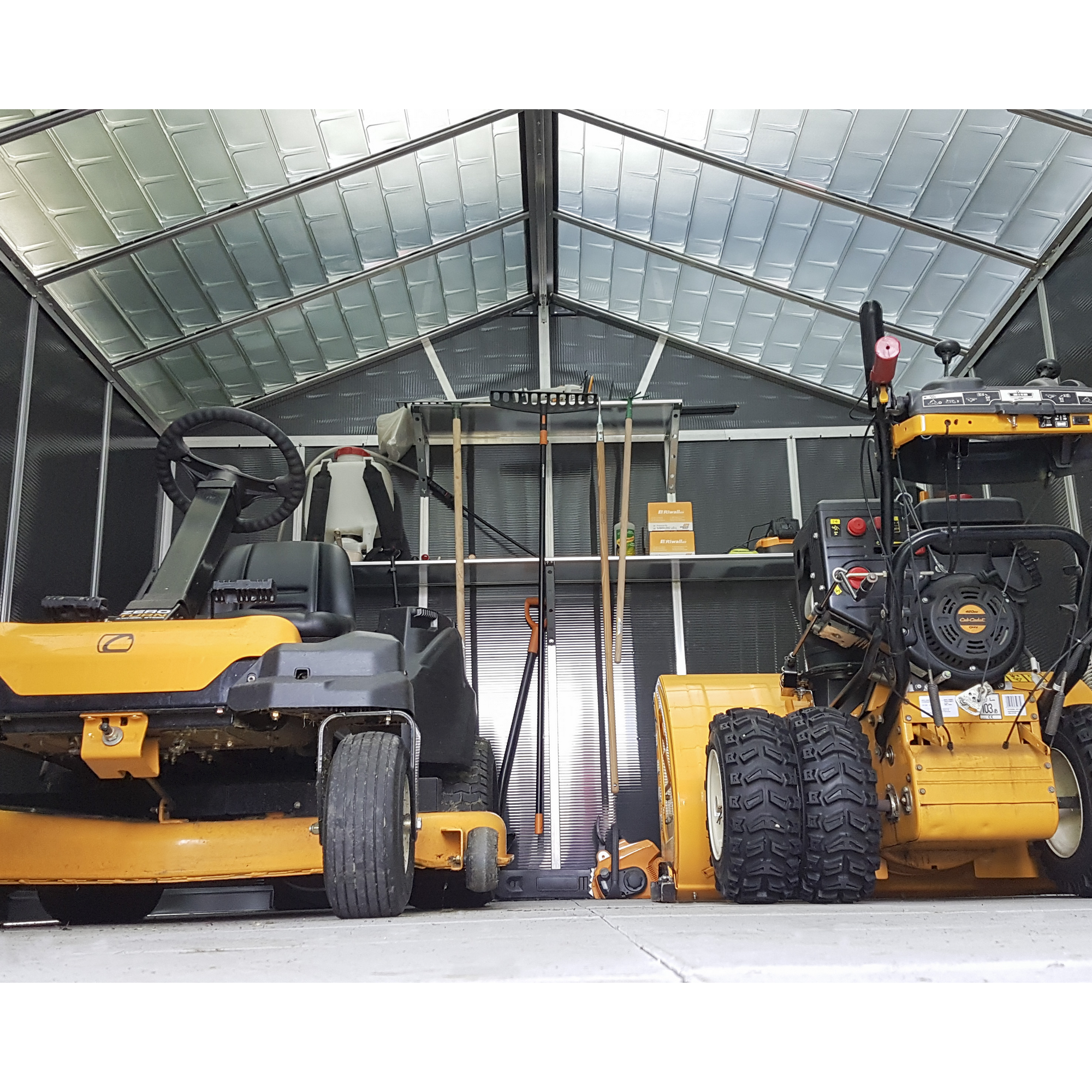 Kunststoff-Gerätehaus 'Yukon' 332 x 271 cm Polycarbonat dunkelgrau, ohne Boden