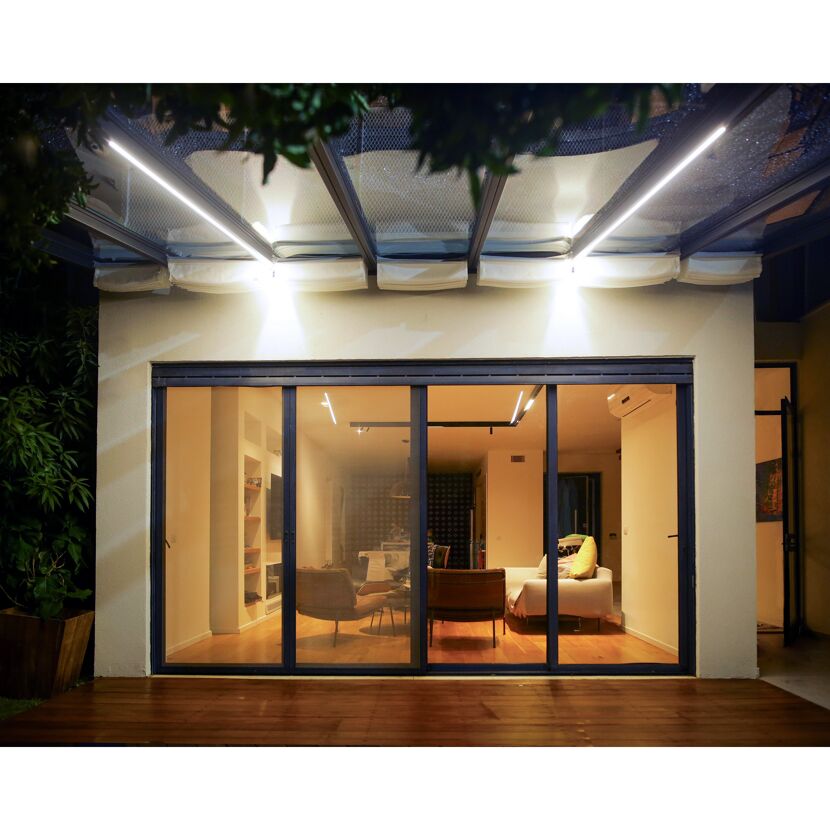 LED-Lichtleiste mit Fernbedienung 270 cm für Außenbereich