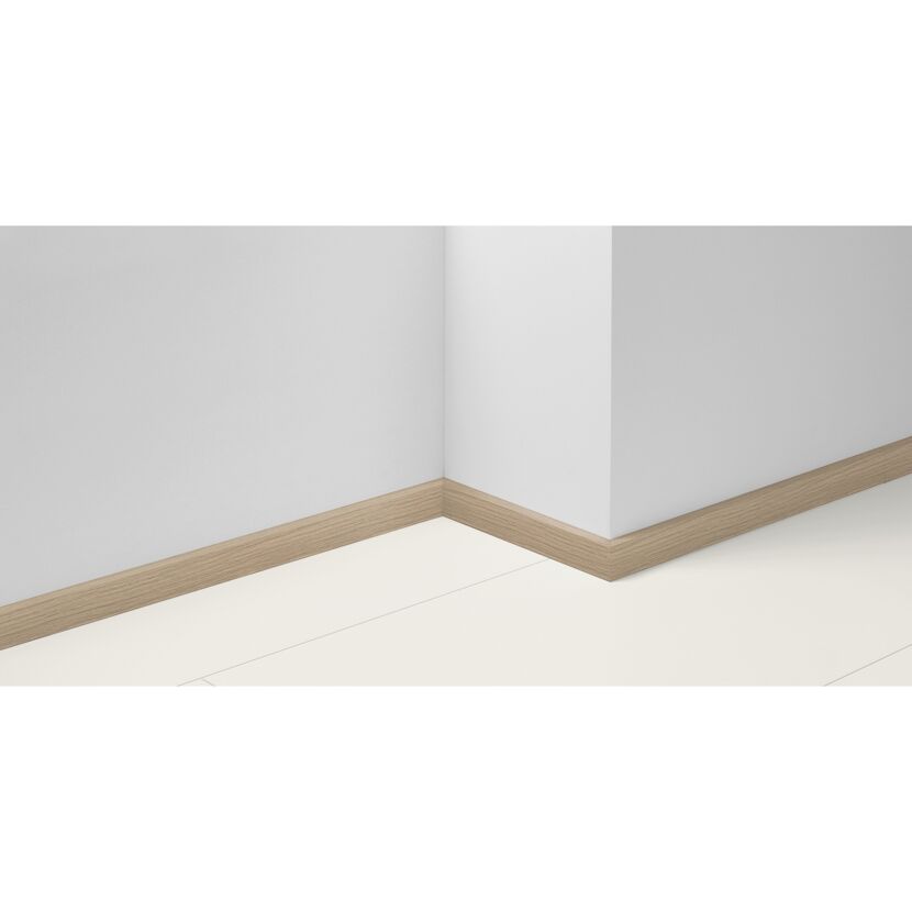Sockelleiste 'SL 3' Eiche D019 2200 x 16 x 40 mm