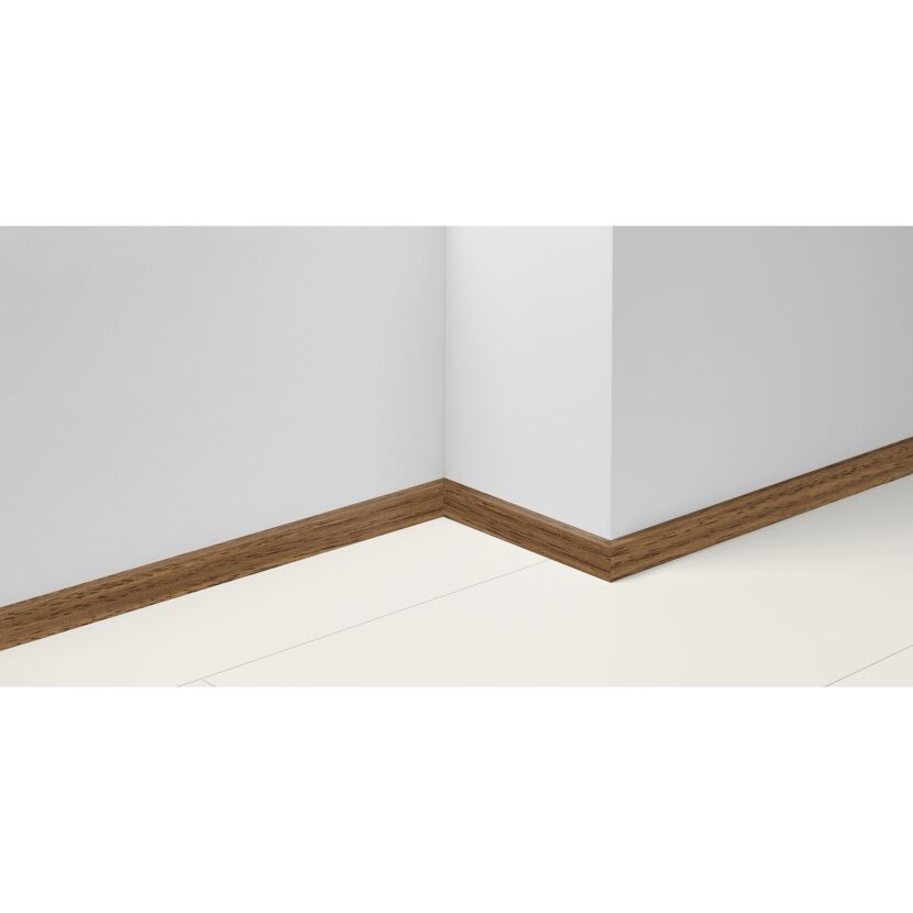 Sockelleiste 'SL 3' Eiche D046 2200 x 16 x 40 mm