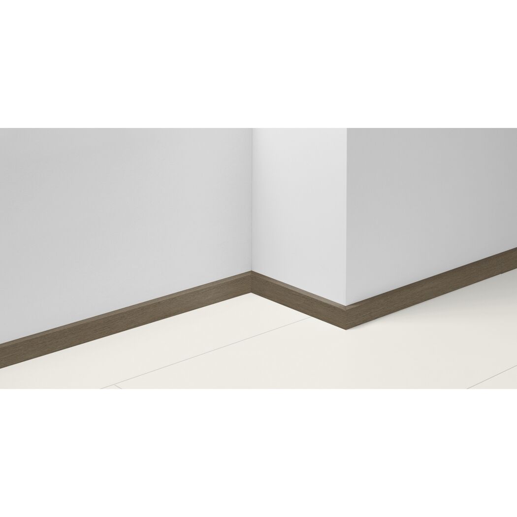 Sockelleiste 'SL 3' Eiche D140 2200 x 16 x 40 mm