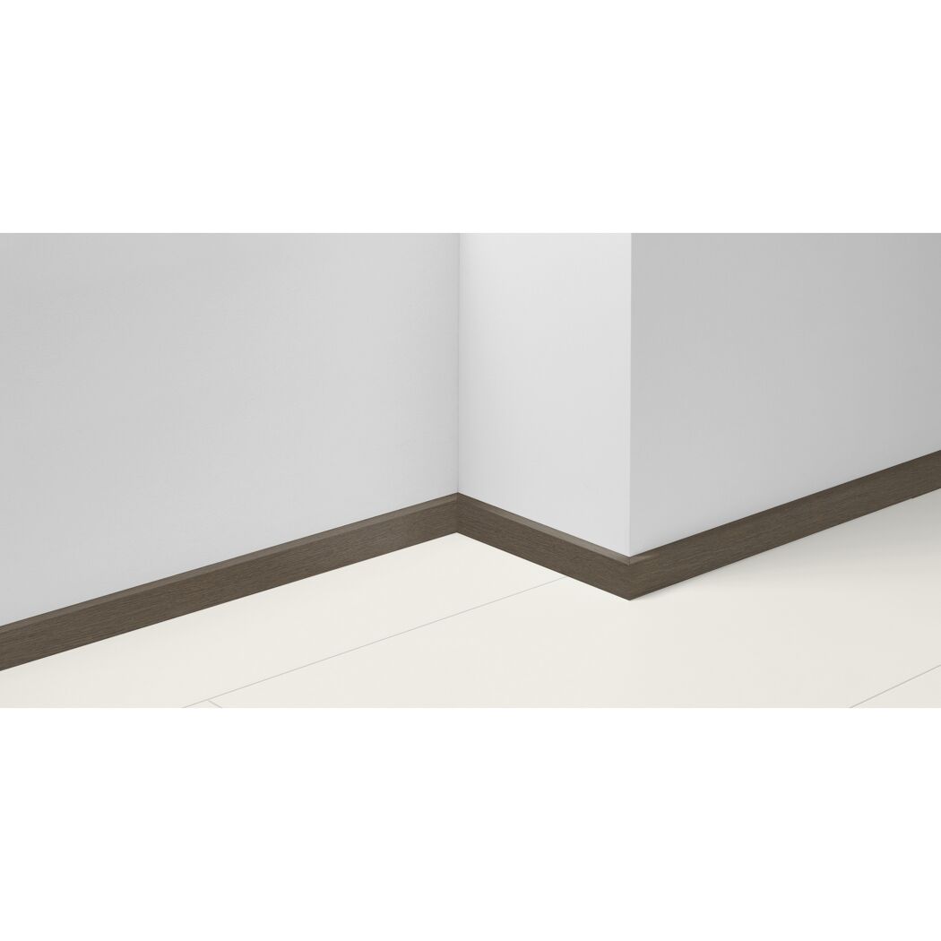 Sockelleiste 'SL 3' Eiche D143 2200 x 16 x 40 mm