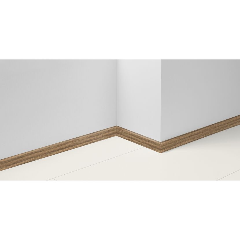 Sockelleiste 'SL 3' Nussbaum D001 2200 x 16 x 40 mm