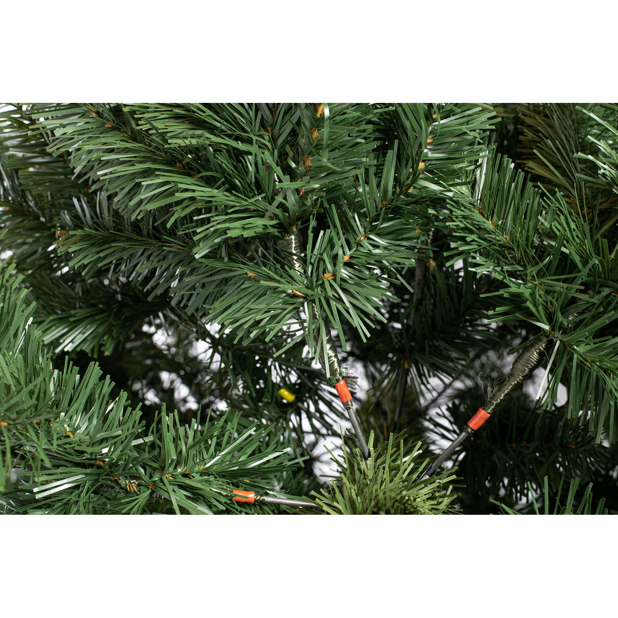 Künstlicher Weihnachtsbaum 'Oxford' Kiefer mit Ständer Ø 124 x 210 cm