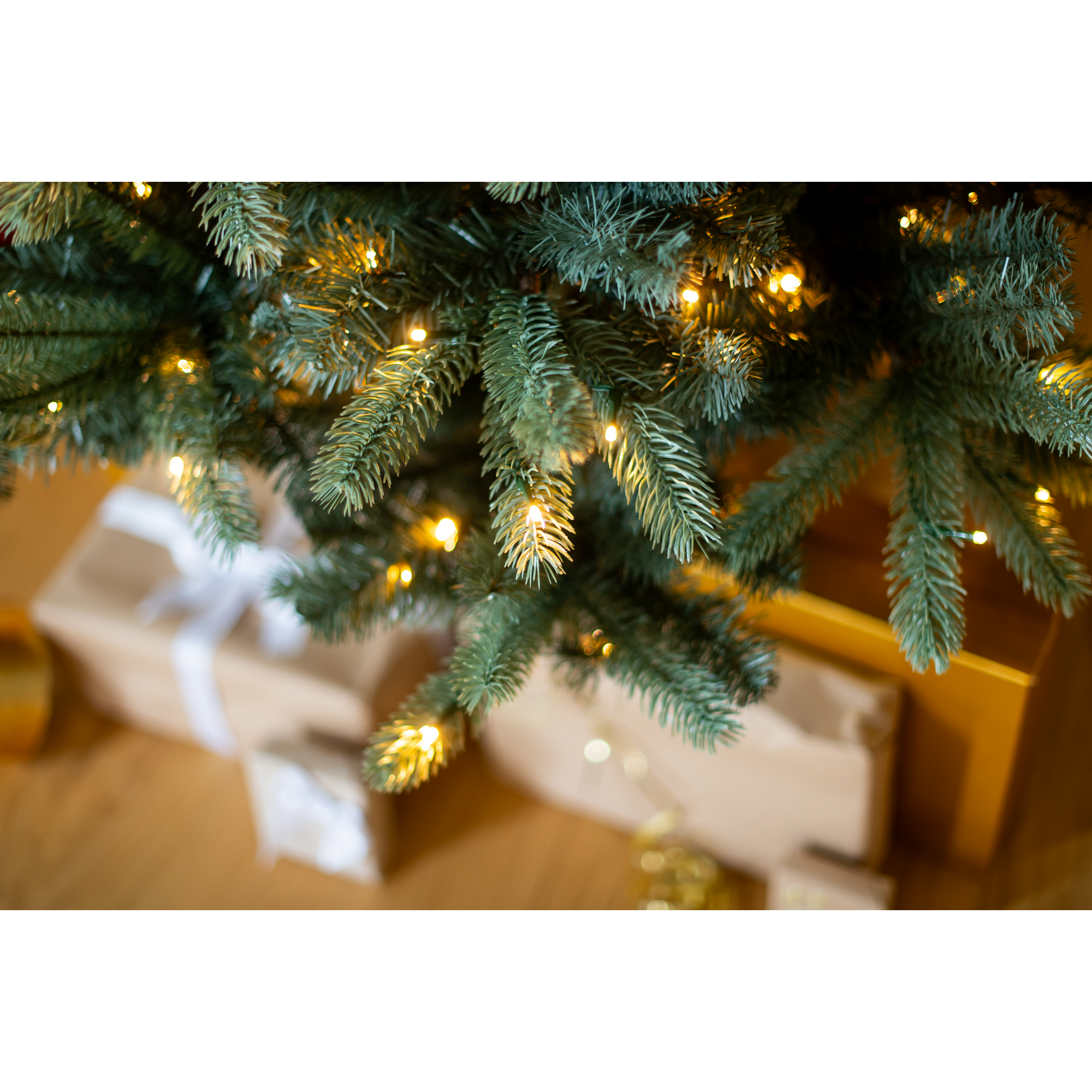 Künstlicher Weihnachtsbaum 'Vermont' Fichte mit 500 LEDs in warmweiß, Ständer Ø 150 x 210 cm