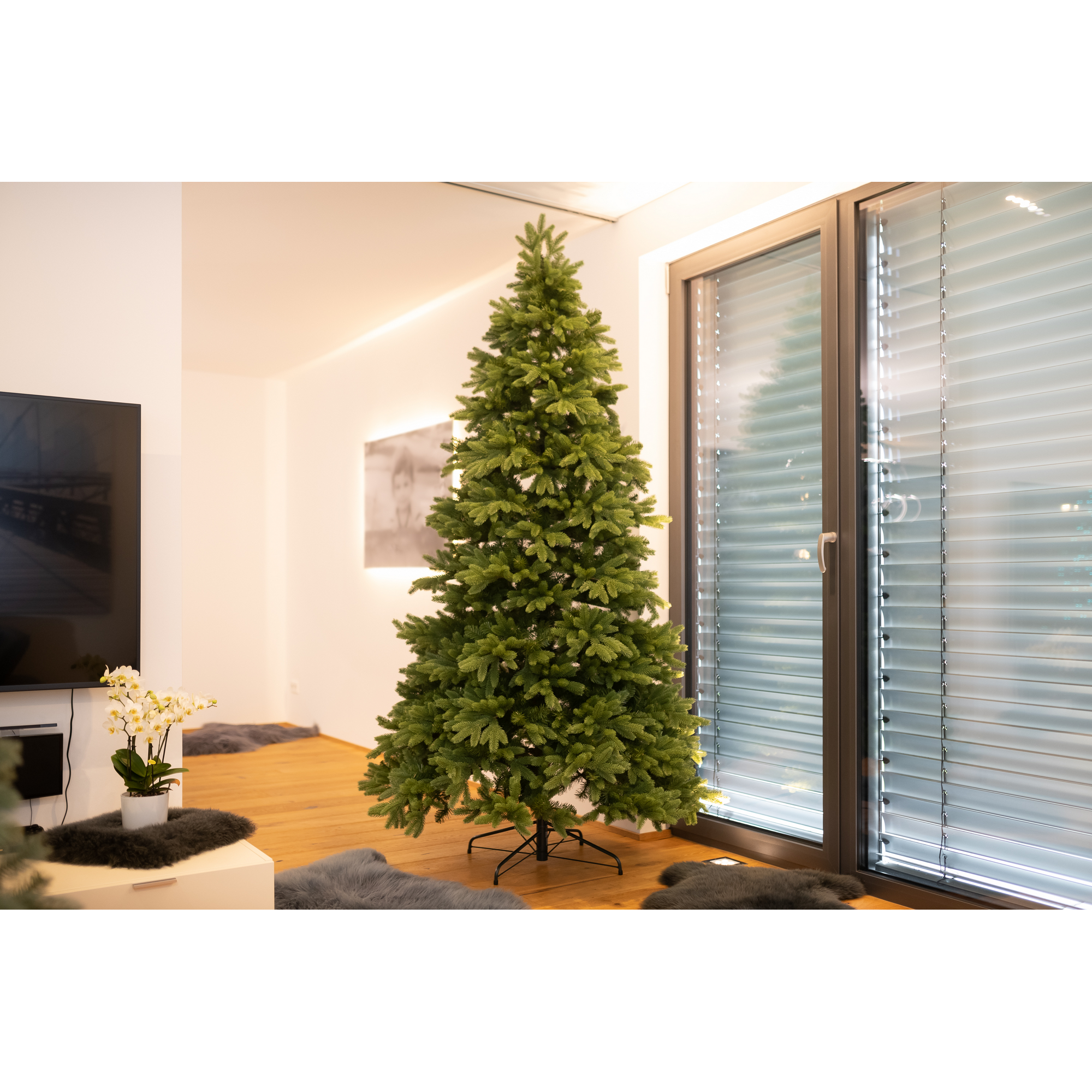 Künstlicher Weihnachtsbaum 'Roswell' Kiefer mit Ständer Ø 142 x 240 cm