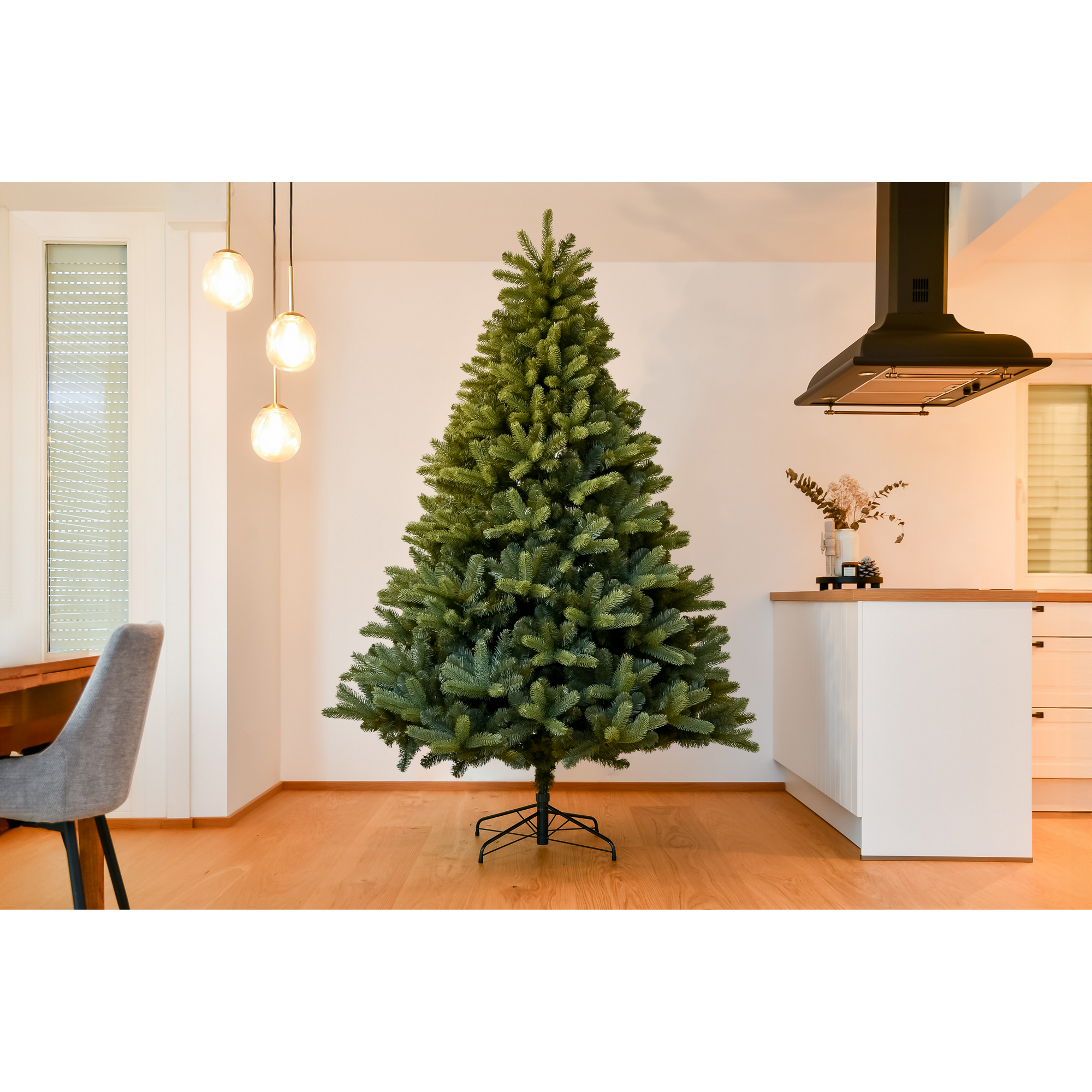 Künstlicher Weihnachtsbaum 'Vermont' Fichte mit Ständer Ø 160 x 240 cm