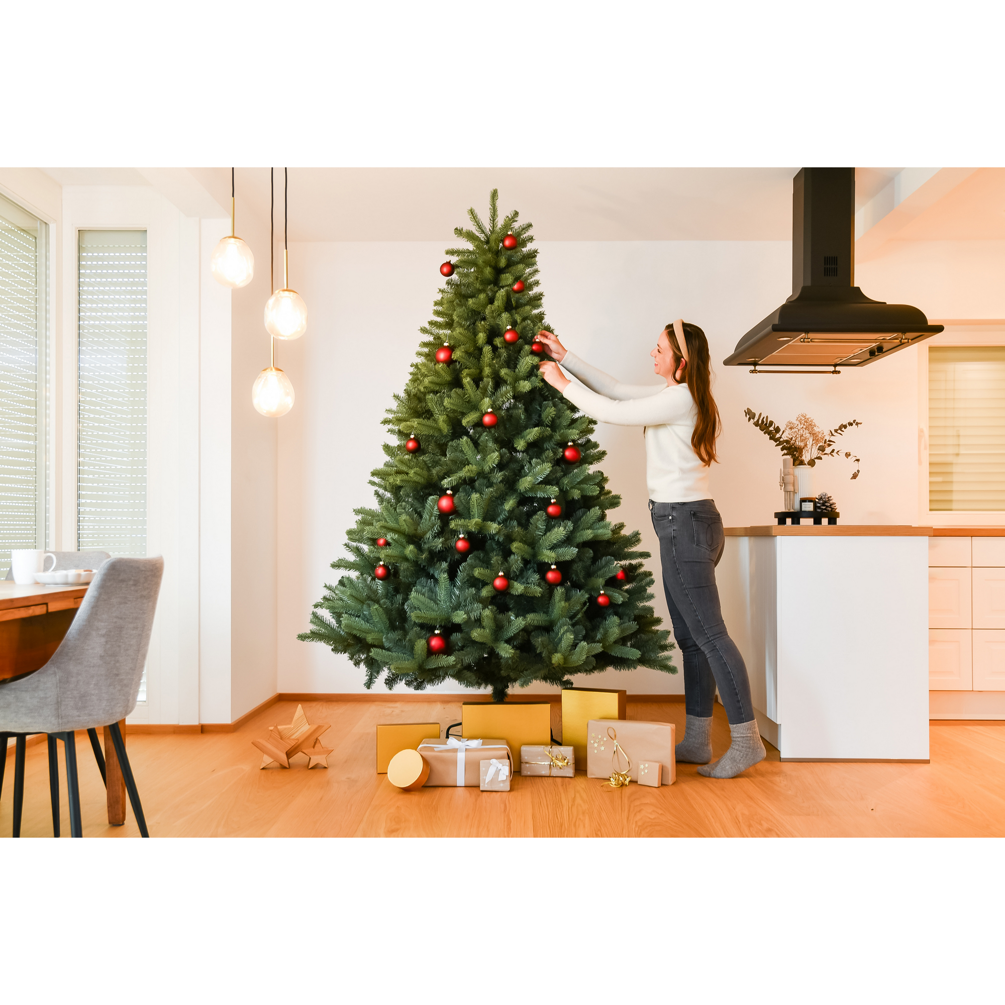 Künstlicher Weihnachtsbaum 'Vermont' Fichte mit Ständer Ø 160 x 240 cm