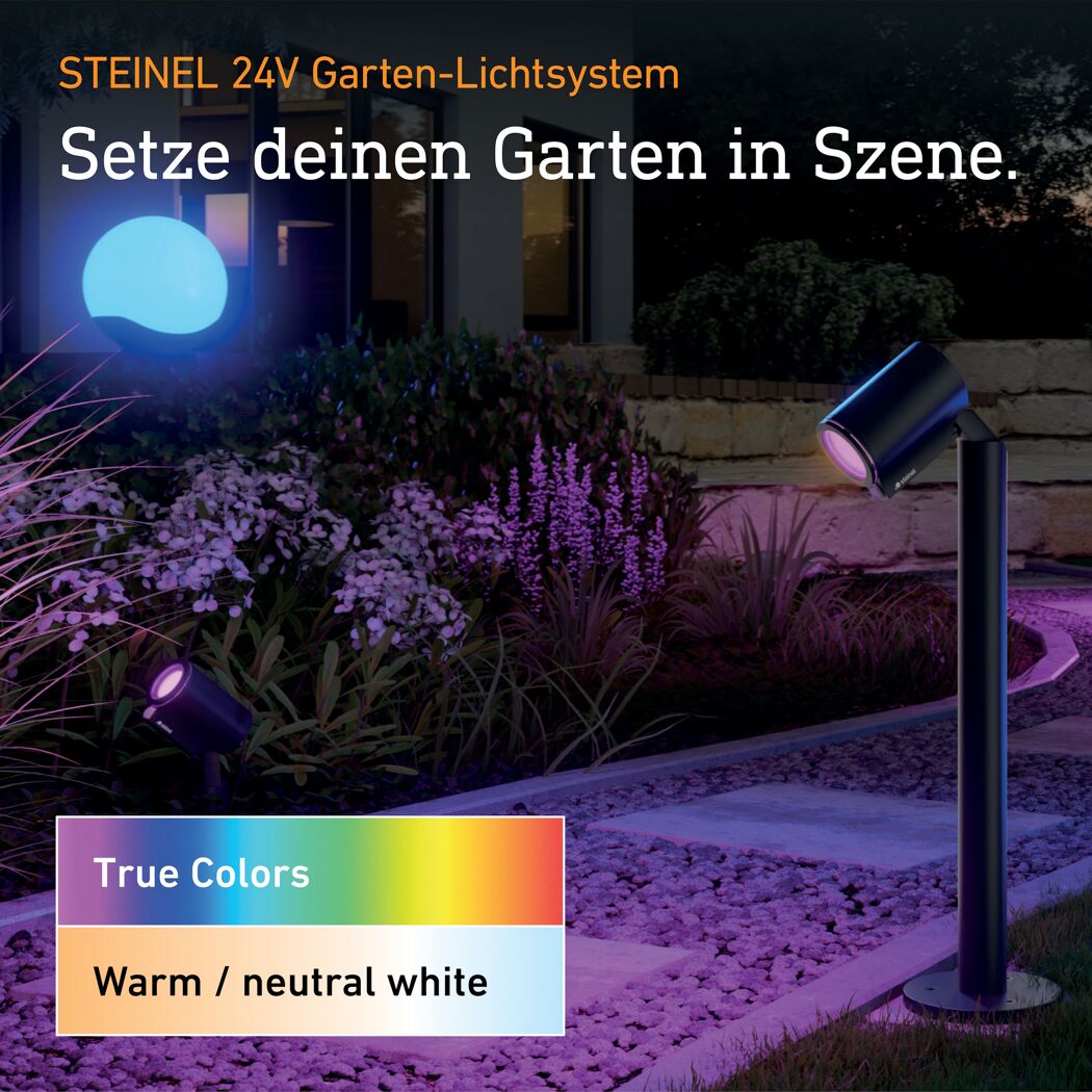 STEINEL Garten-Lichtsystem mit farbigen Strahlern und Leuchtkugel.
