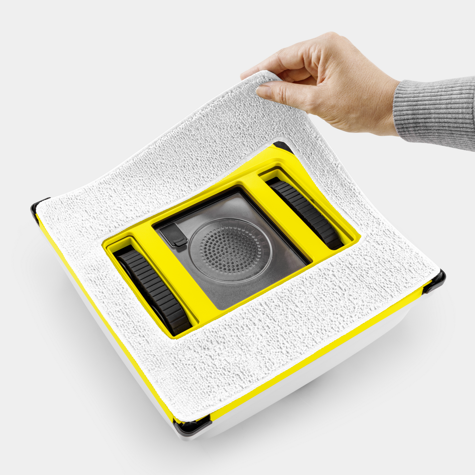 Fensterputzroboter 'RCW 4' mit Wischtuch und Reinigungsmittel