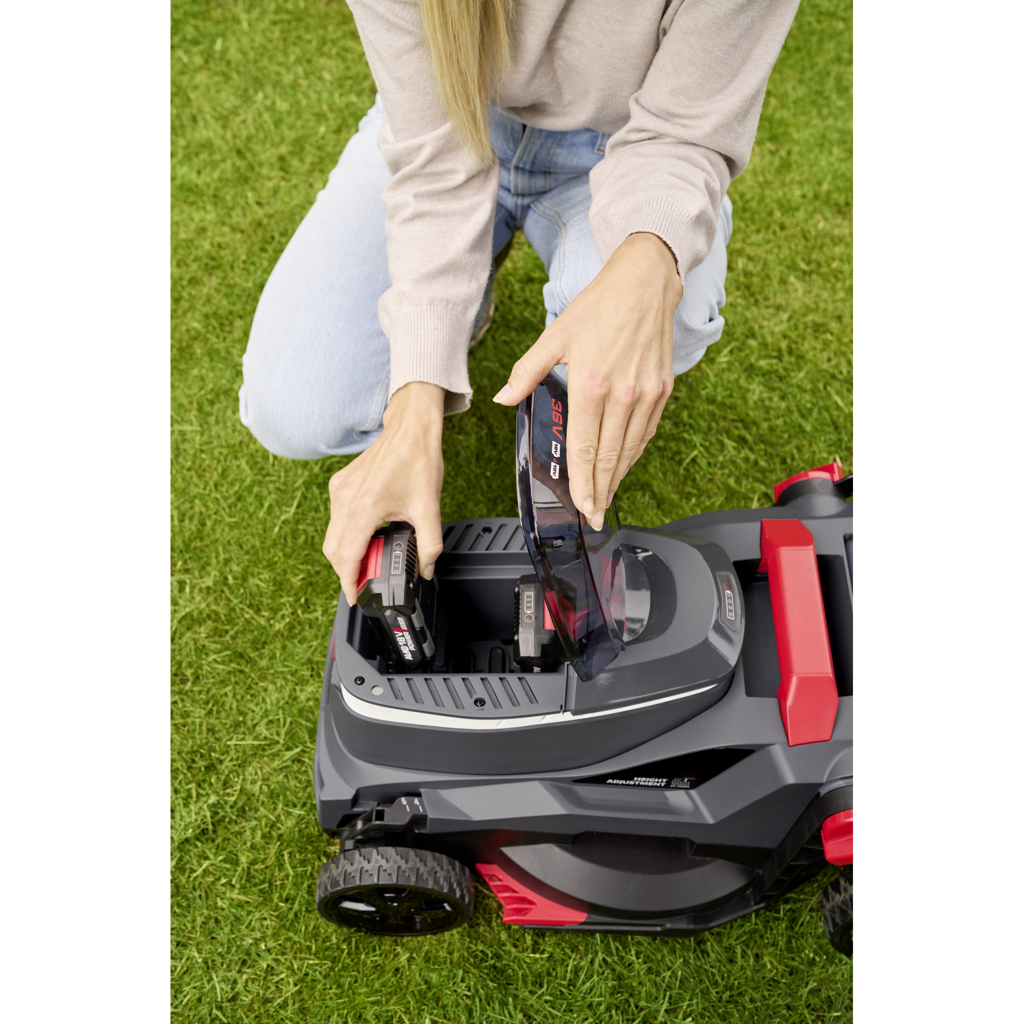 Akku-Rasenmäher '34.6 Li Comfort' 18/36 V mit 2 Akkus und Ladegerät bis 400 m²