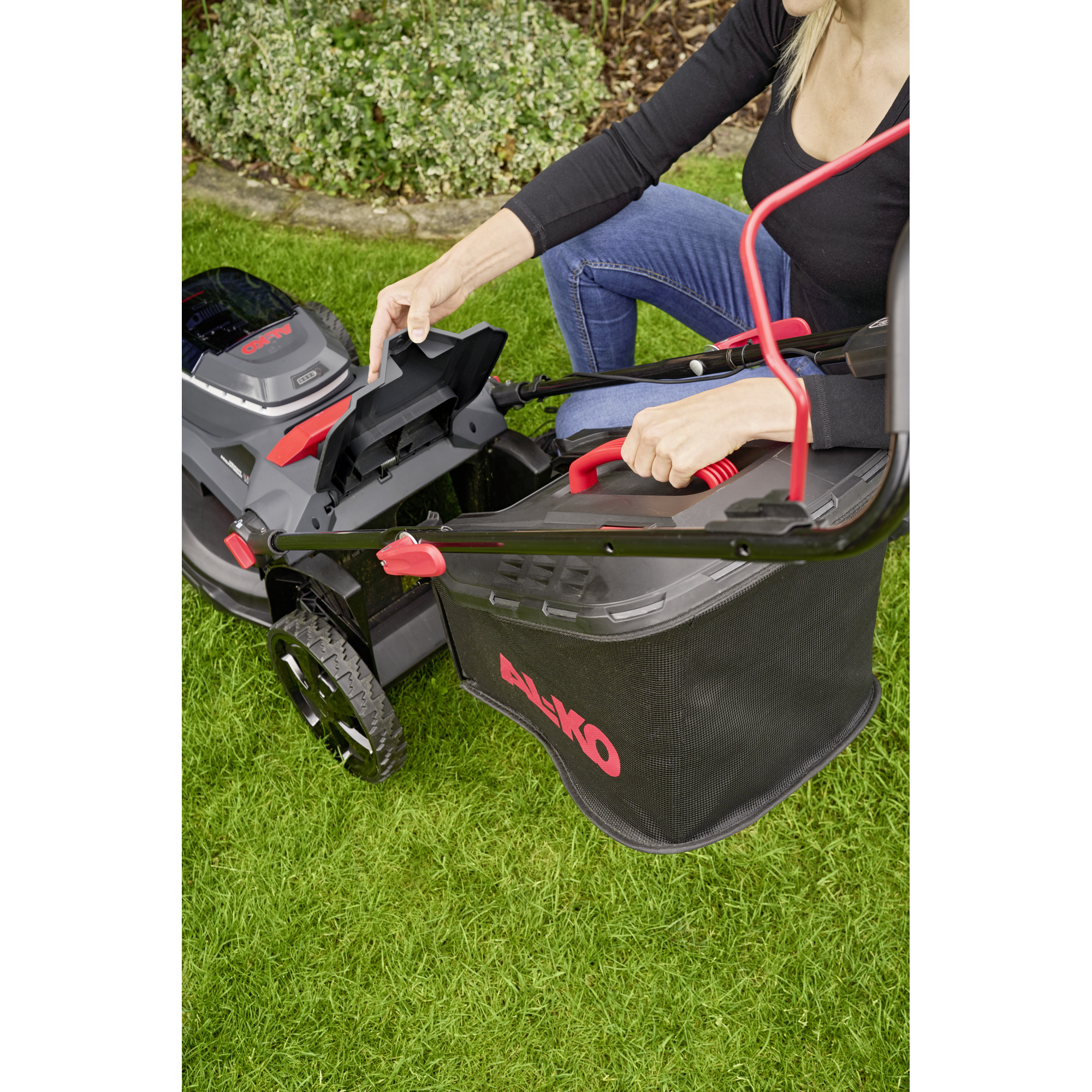 Akku-Rasenmäher '38.6 Li Comfort' 18/36 V mit 2 Akkus und Ladegerät bis 500 m²