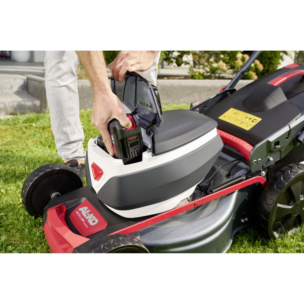 Akku-Rasenmäher '46.6 Li SP Comfort' 18/36 V mit 2 Akkus und Ladegerät bis 800 m²