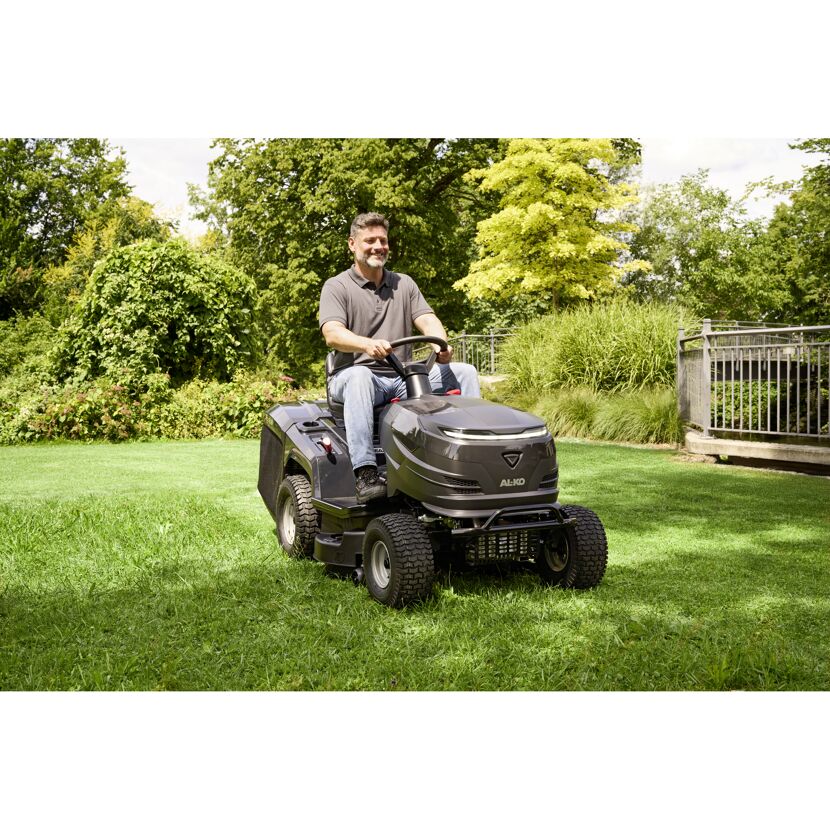 Benzin-Rasentraktor 'Easy 13-86.6 M-A' Schaltgetriebe 86 cm Schnittbreite