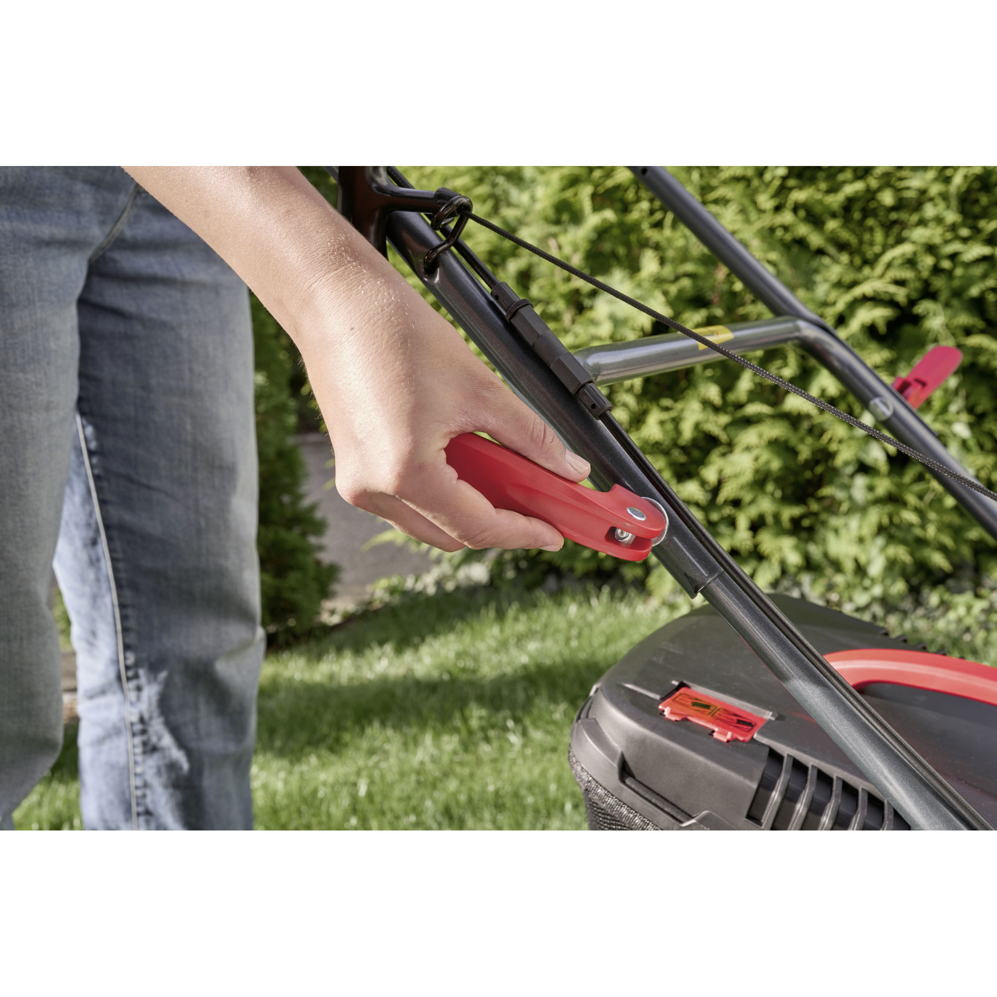 Benzin-Rasenmäher 'Easy 4.26 P-D' 1,9 kW 3-in-1 System bis 800 m²