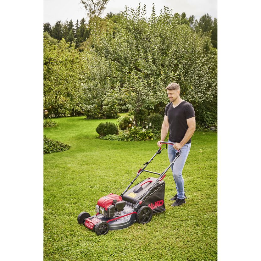 Benzin-Rasenmäher 'Easy 4.66 SP-D' 2,4 kW 4-in-1 System bis 1400 m²