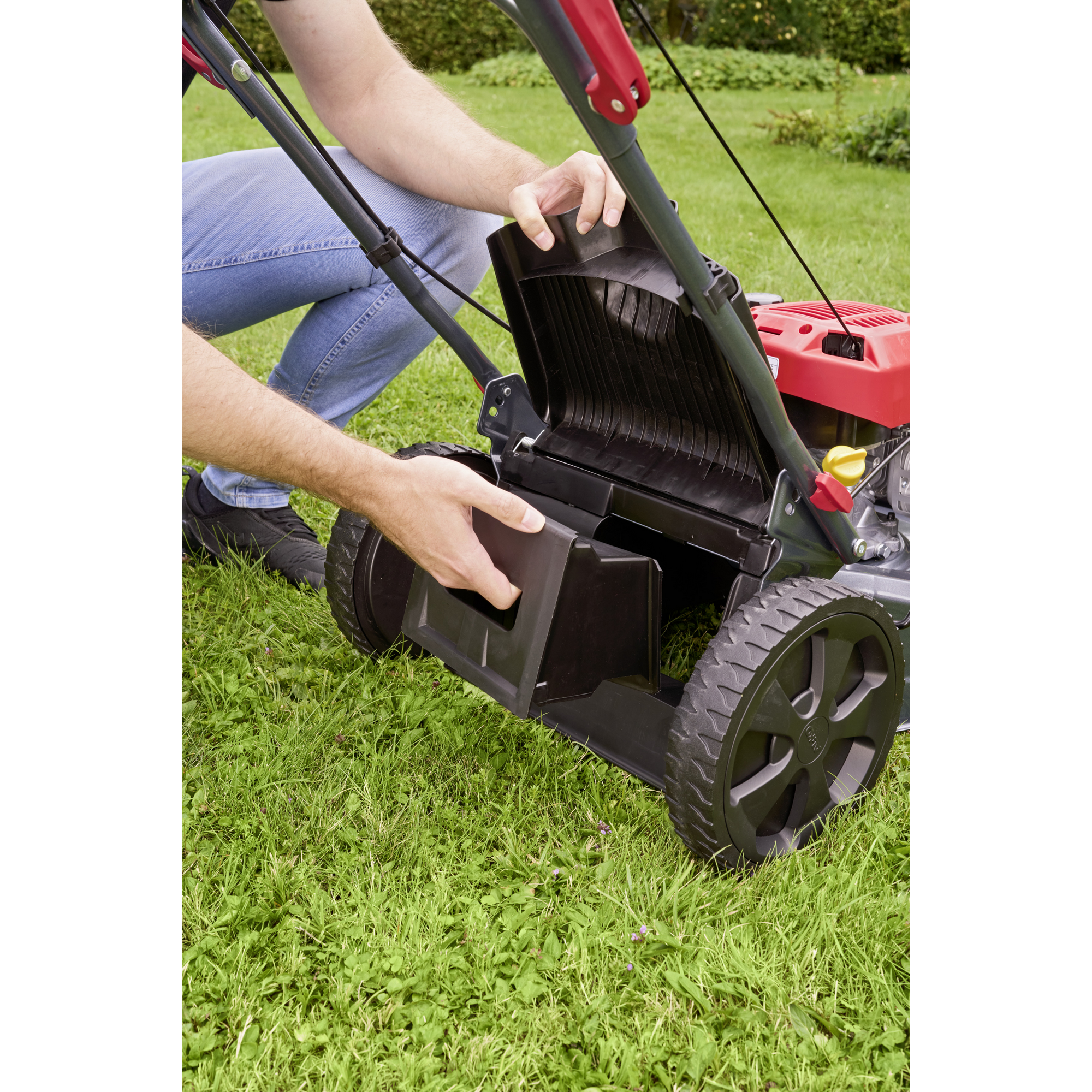 Benzin-Rasenmäher 'Easy 4.66 SP-D' 2,4 kW 4-in-1 System bis 1400 m²