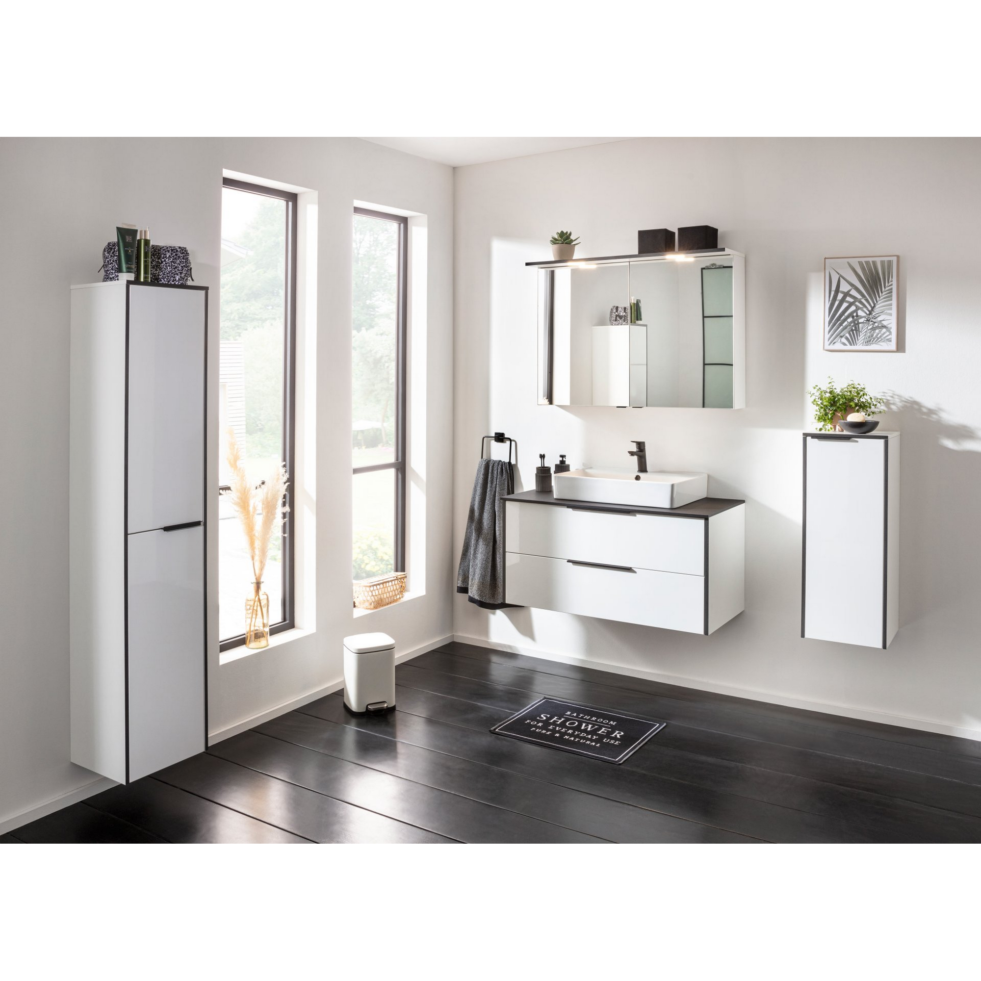 Hochschrank 'Flair' links weiß/schwarz 32,8 x 163,3 x 32 cm