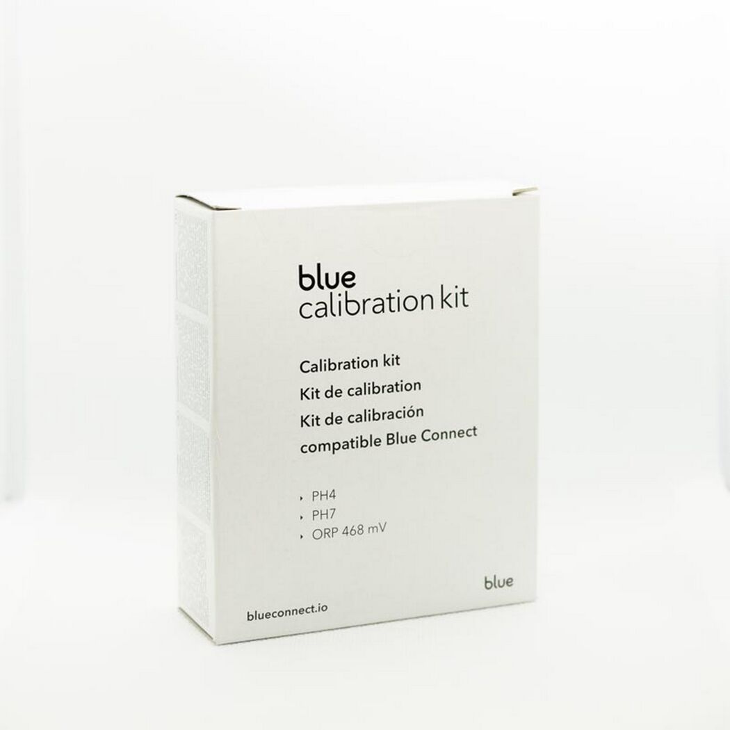 Kalibrierset 'Blue Connect' mit pH- und ORP-Lösungen in Verpackung.