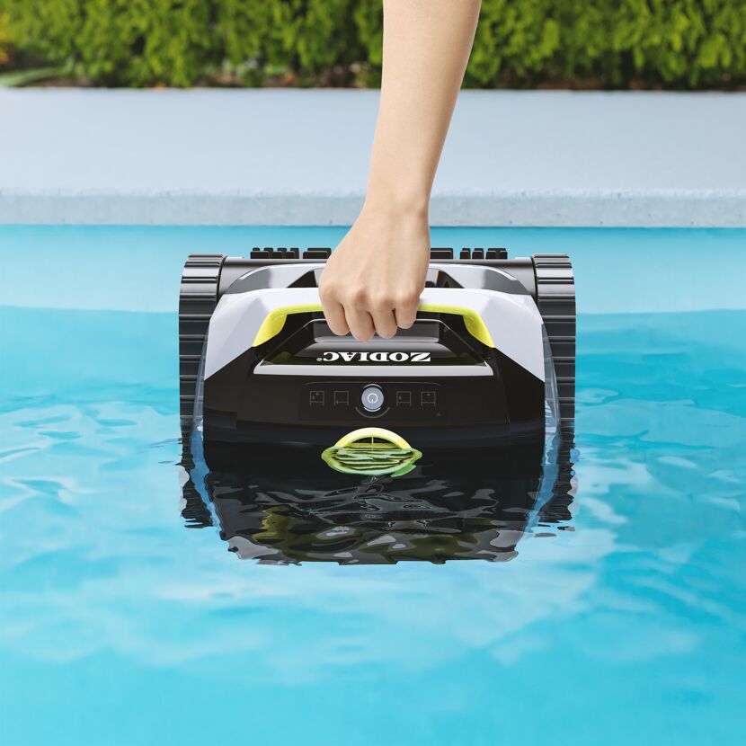 Akku‑Pool‑Roboter 'Freedom Lite' mit Wi-Fi‑Steuerung