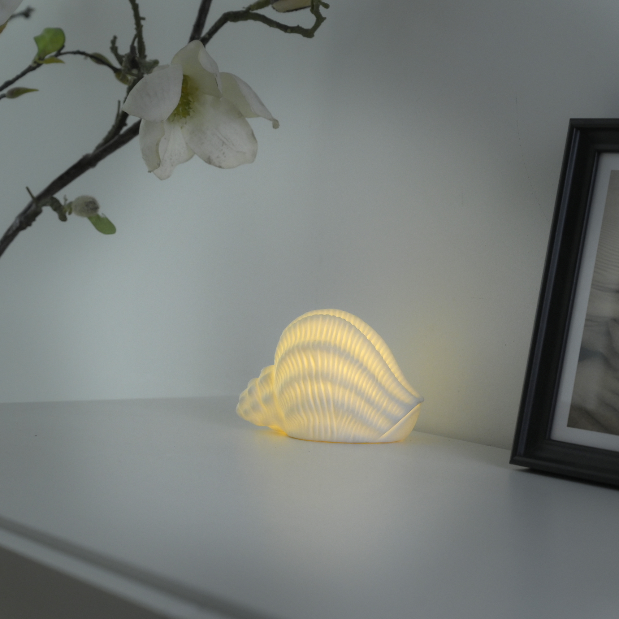 LED-Keramikleuchte 'Marishell' 8,8 x 8,2 x 12,3 cm