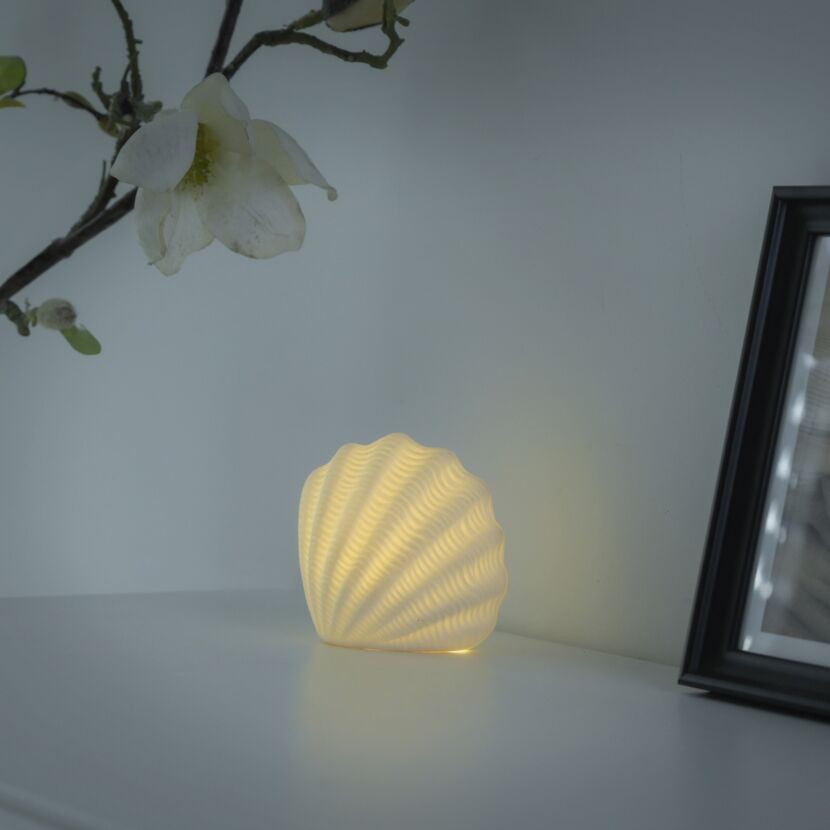 LED-Keramikleuchte 'Marishell' 6,5 x 9,4 x 9,8 cm