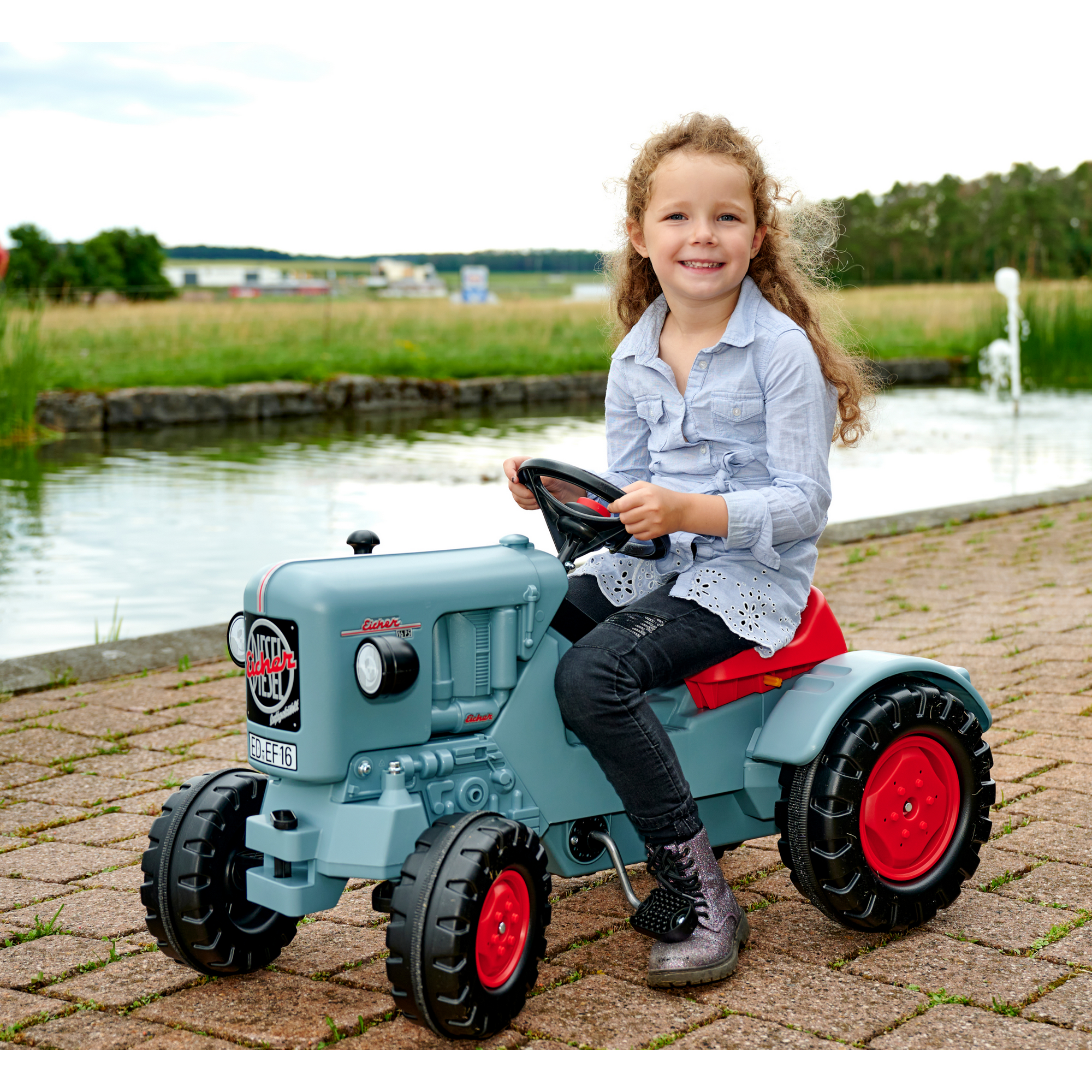 Trettraktor Eicher Diesel ED 16 mehrfarbig 88 x 54 x 46 cm