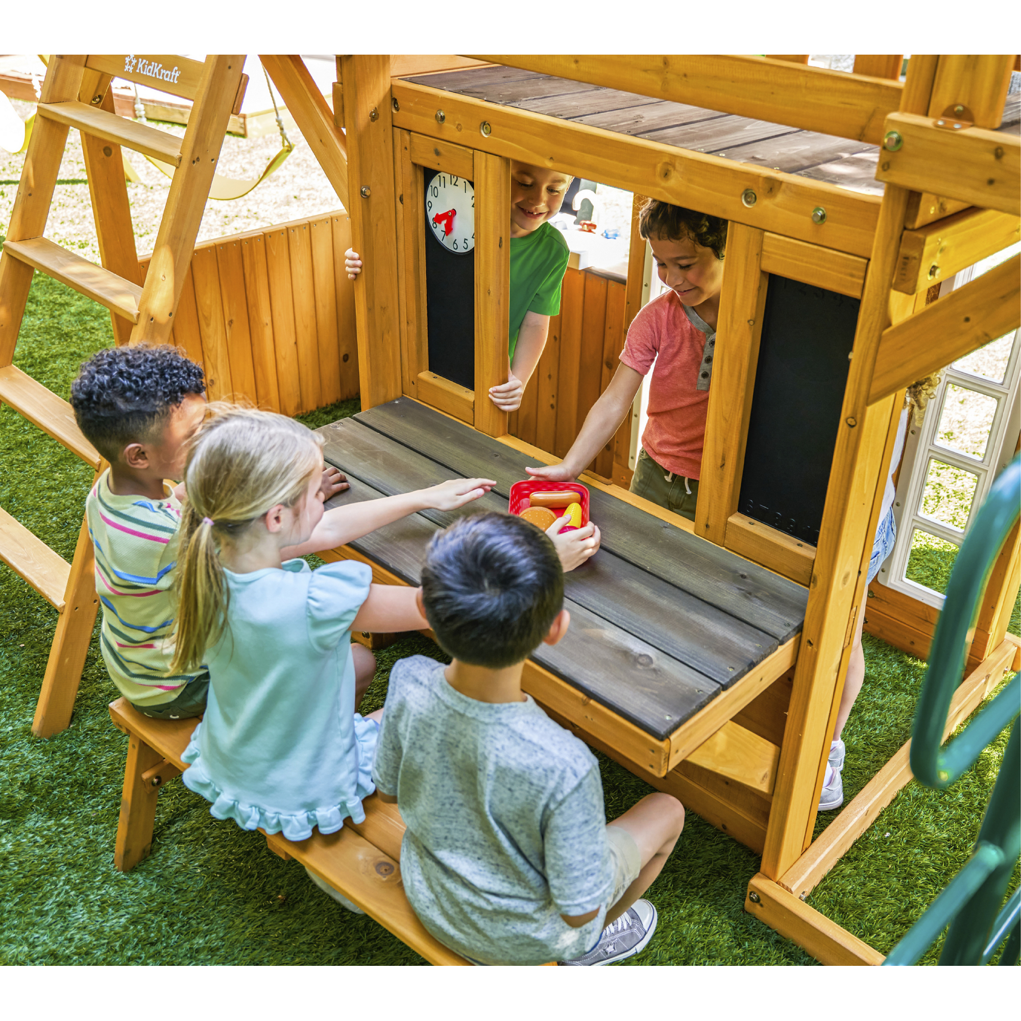 Spielturm 'Bolzo' FSC®‑zertifiziertes Spießtannenholz natur 692 x 285 x 347 cm mit Rutschen und Schaukel