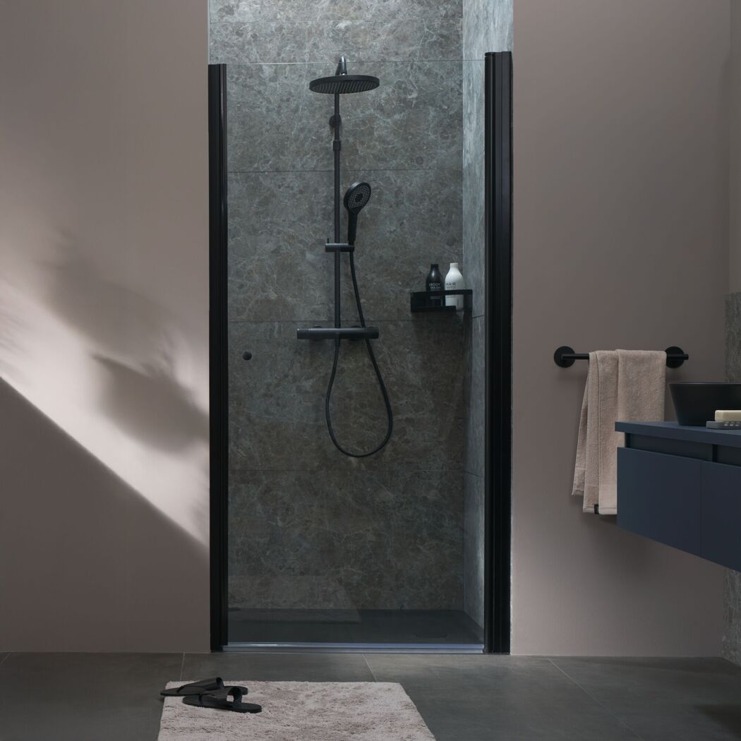 Drehtür 'Gretia' in Nische rechts mattschwarz 100 x 200 cm