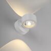 LED-Spot 'Chia' mit warmweißem Licht an der Wand