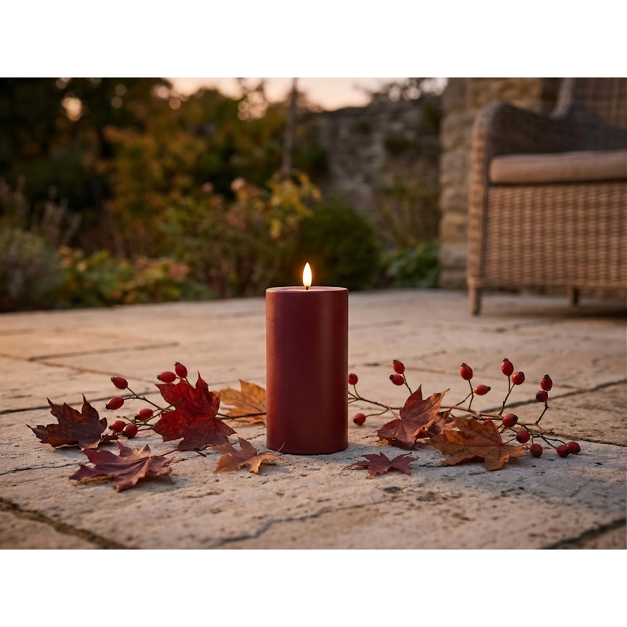 LED-Outdoorkerze 'Niumi' Metall bordeaux Ø 8 x 15 cm