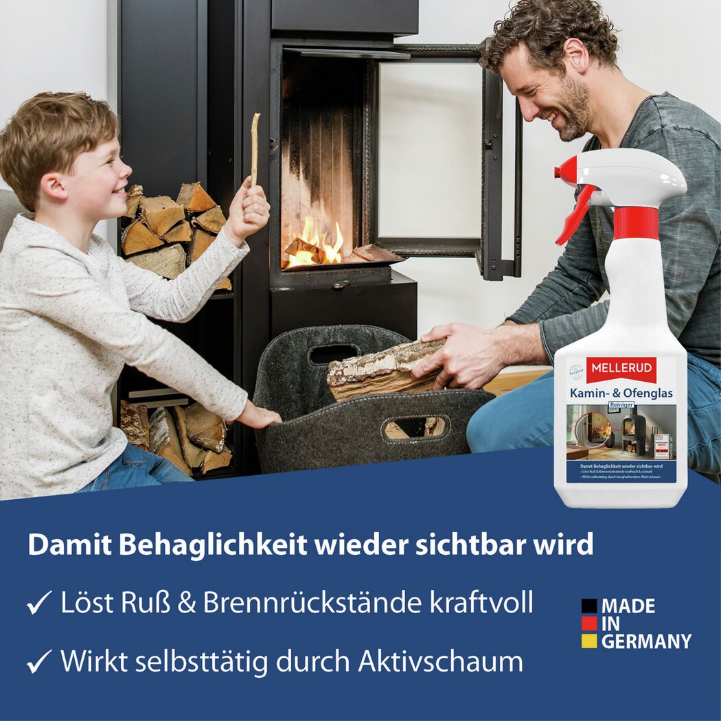 Kamin- und Ofenglasreiniger vor Kamin mit Personen