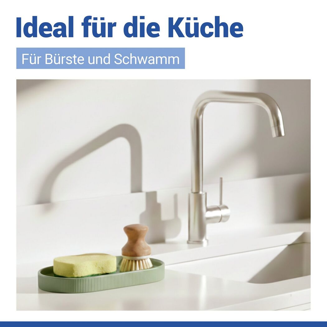 Grüne Ablageschale Fablo mit Schwamm und Bürste an Küchenspüle.