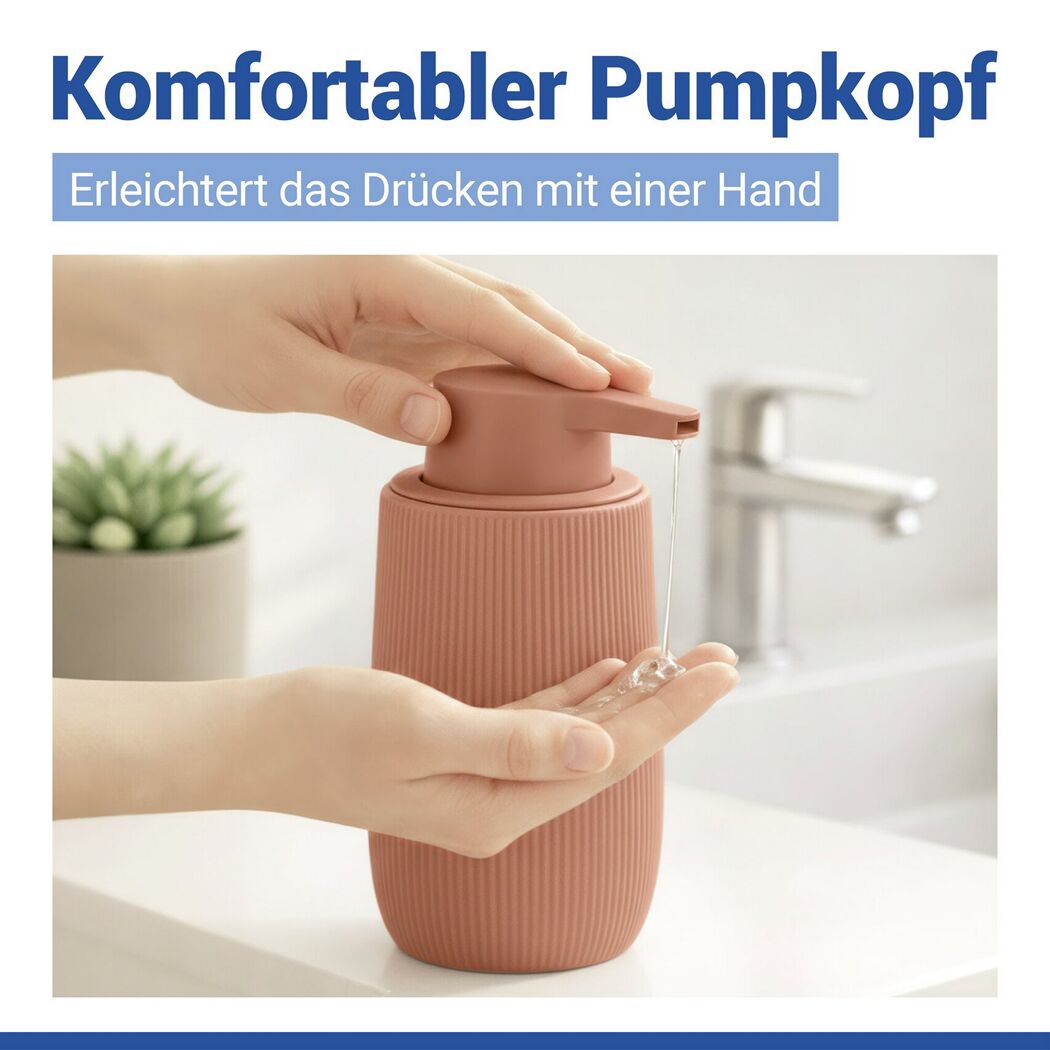Person benutzt braunen Seifenspender 'Fablo'.