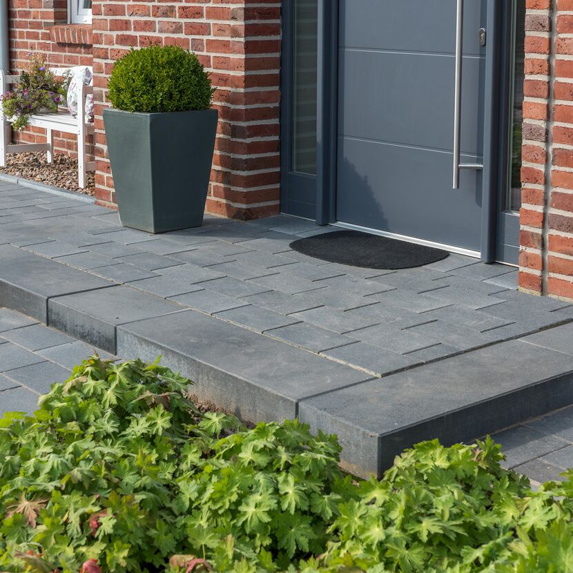 Pflasterstein 'T-Place Fashion' basaltfarben mit Glimmer 30 x 20 x 6 cm