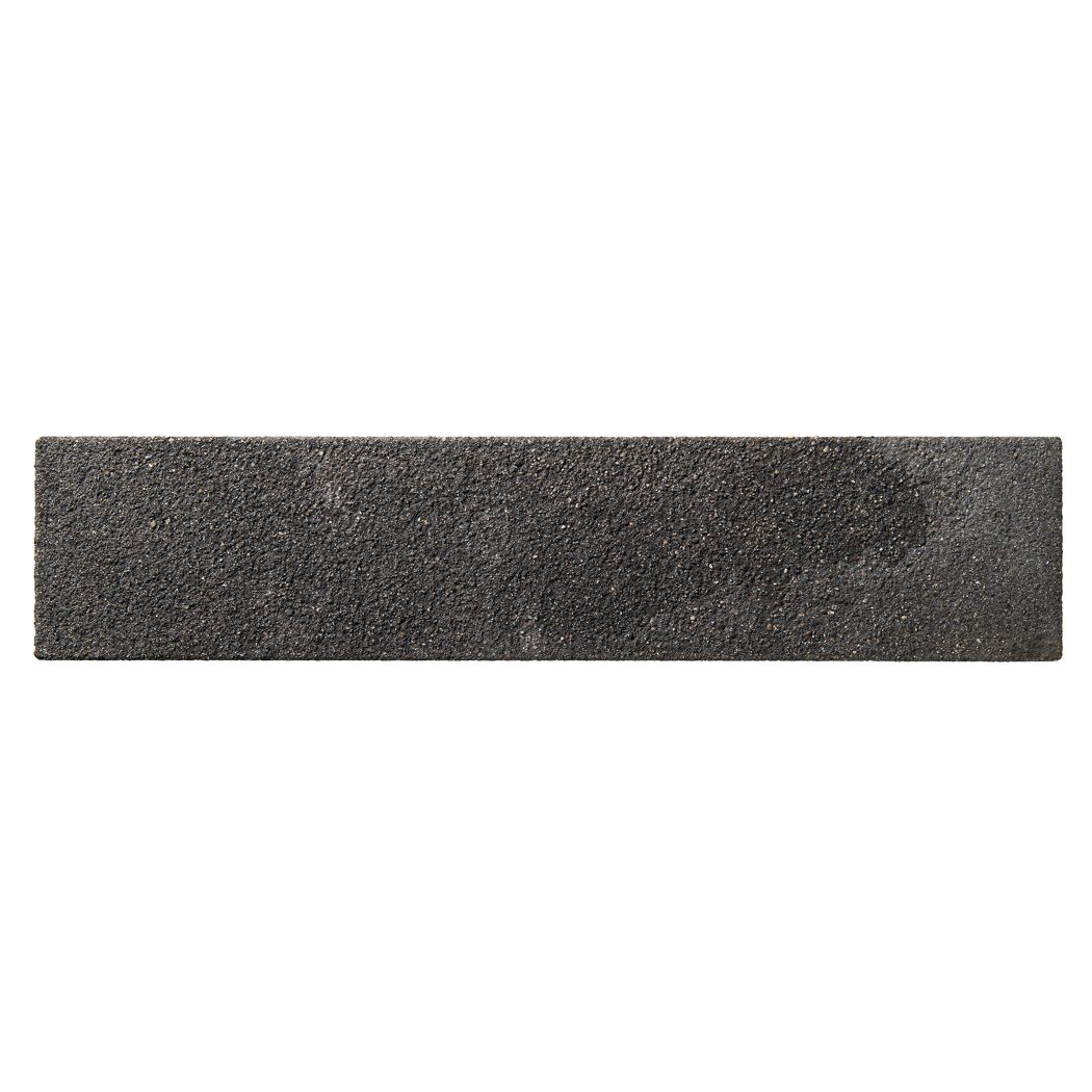 Basaltfarbene Palisade 'T-Gravity Shine' mit rauer Oberfläche.